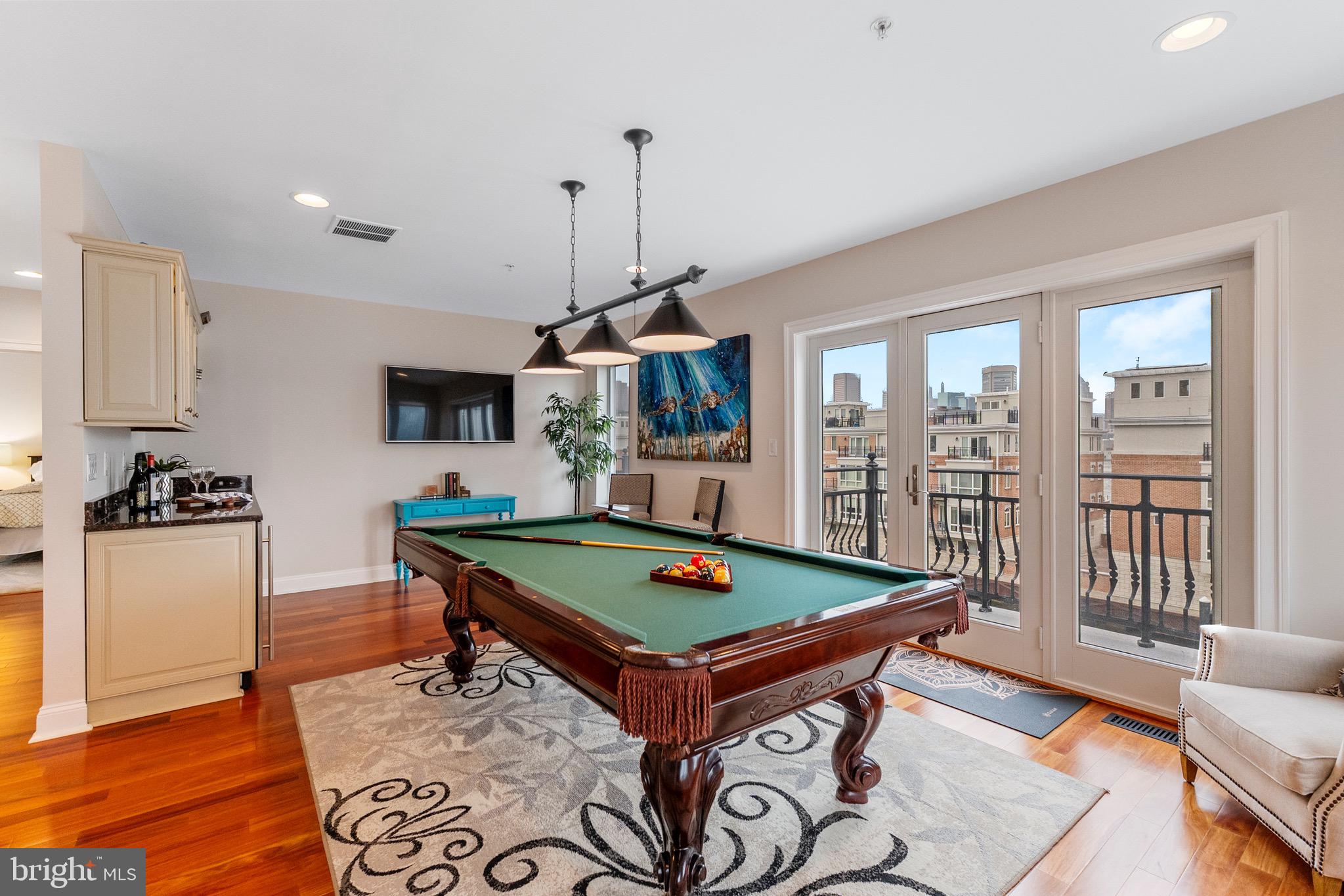 PIER HOMES AT HARBORVIEW - Residential