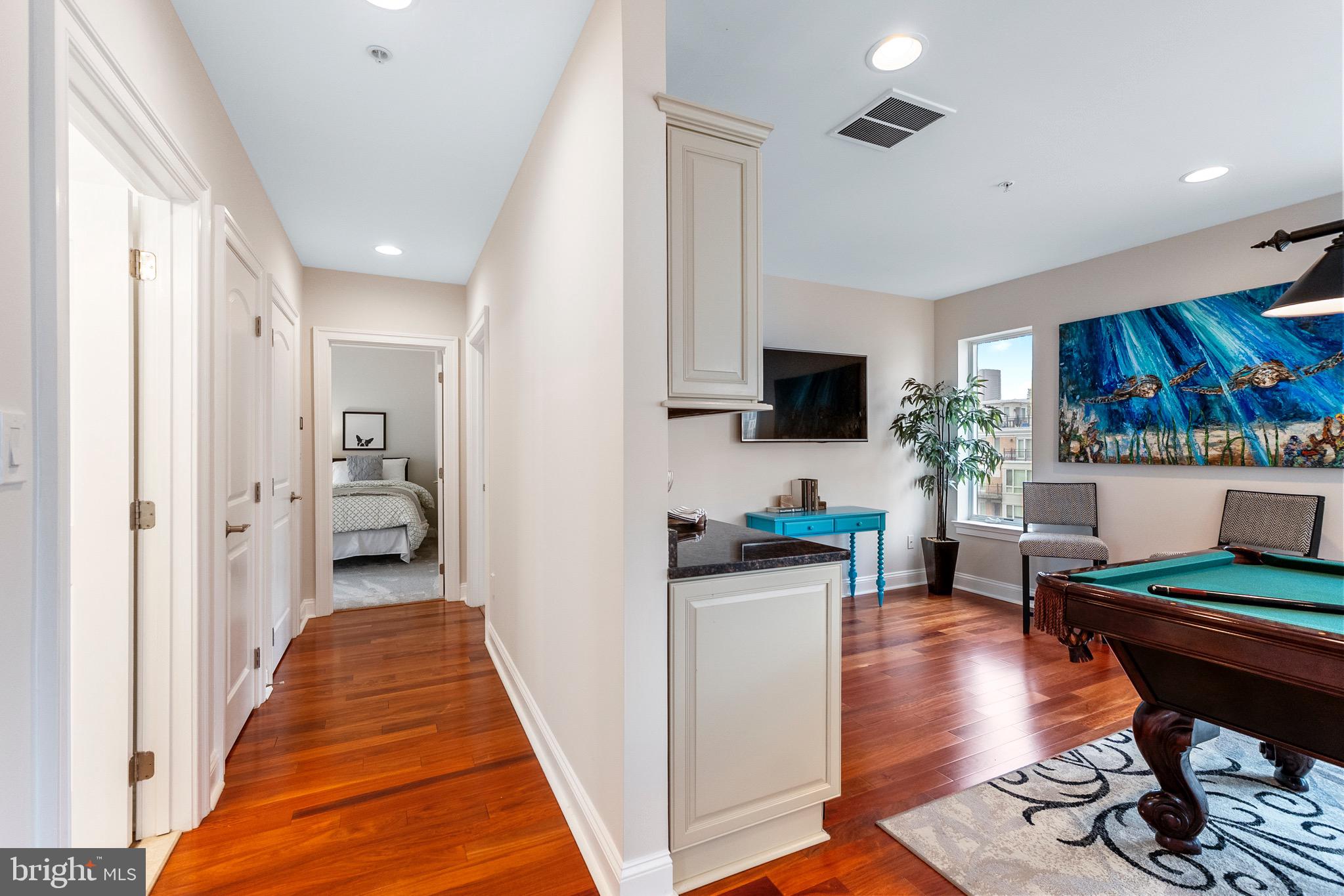 PIER HOMES AT HARBORVIEW - Residential