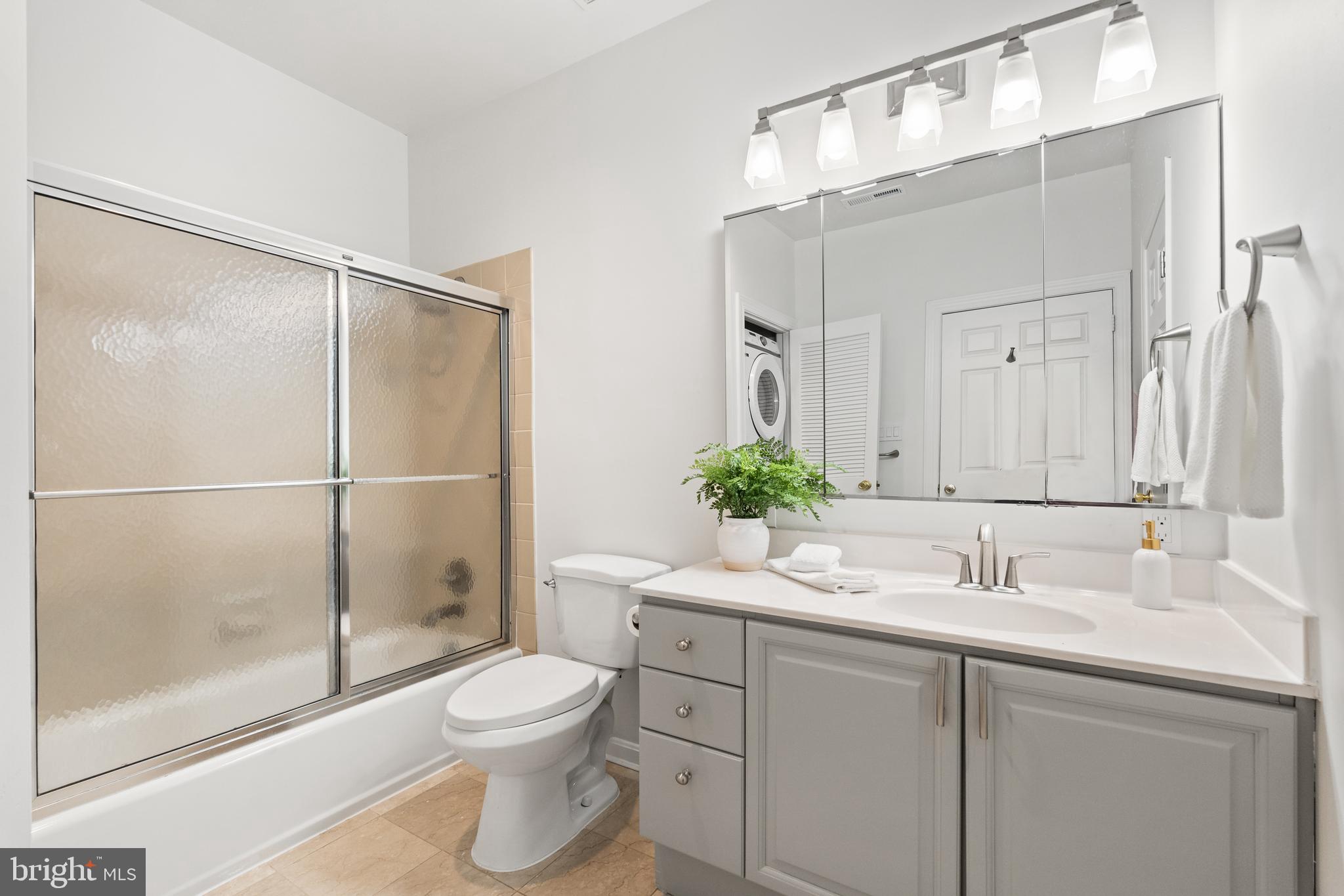 DUPONT CIRCLE - Residential