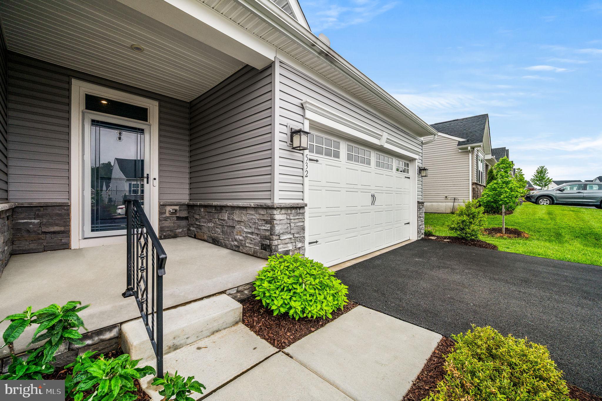 532 CHRISTIANA MANOR DRIVE