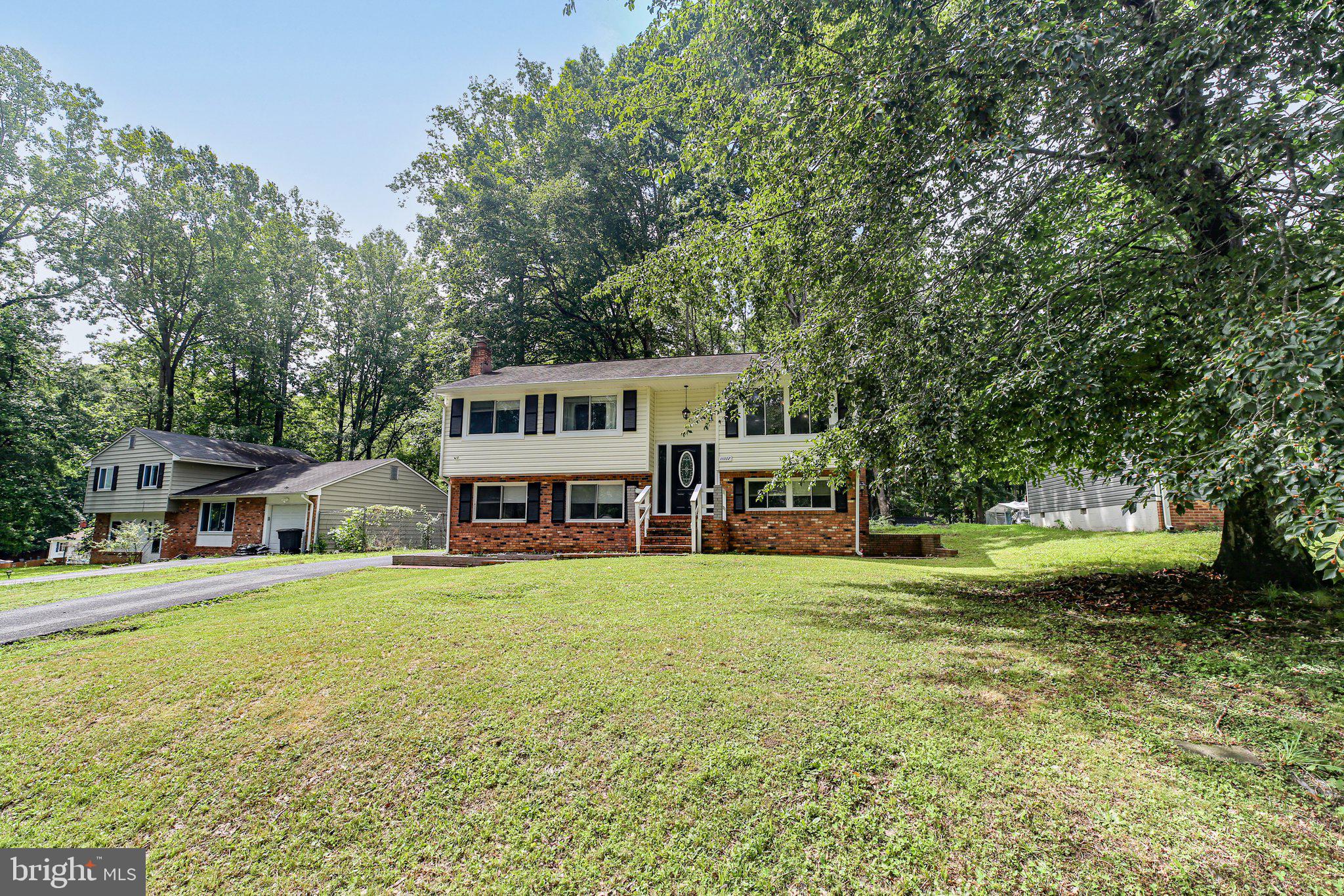 STONEYBROOKE - Residential