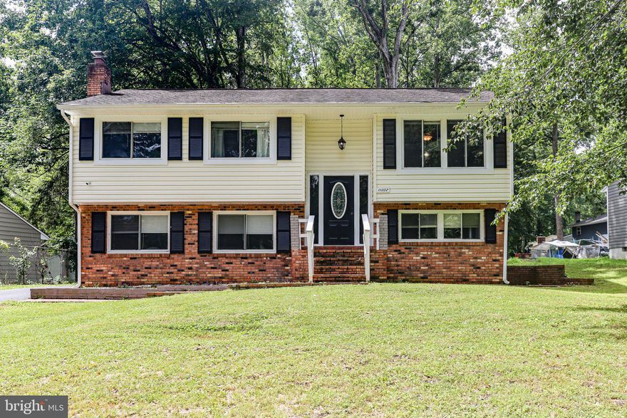 No HOA! Spacious move in ready 5-Bedroom Split Foyer Home!

This 5-bedroom, 2-bath split foyer home offers an open and inviting floor plan with plenty of room to spread out. The cozy family room features a fireplace—perfect for chilly winter evenings. Step out from the kitchen onto the large deck, ideal for entertaining or simply relaxing outdoors. The backyard is a blank canvas, ready for your personal touch to create the ultimate outdoor retreat.  Its been given a fresh coat of paint & new carpet so its move in Ready.

Conveniently located near commuter routes, shopping centers, and medical facilities, this home blends comfort, space, and accessibility—all without the hassle of an HOA!