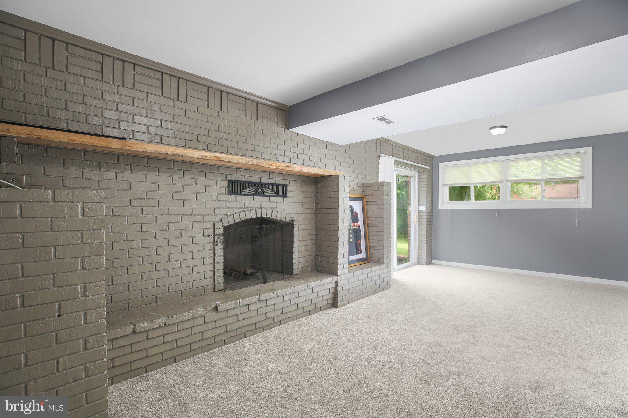 STONEYBROOKE - Residential