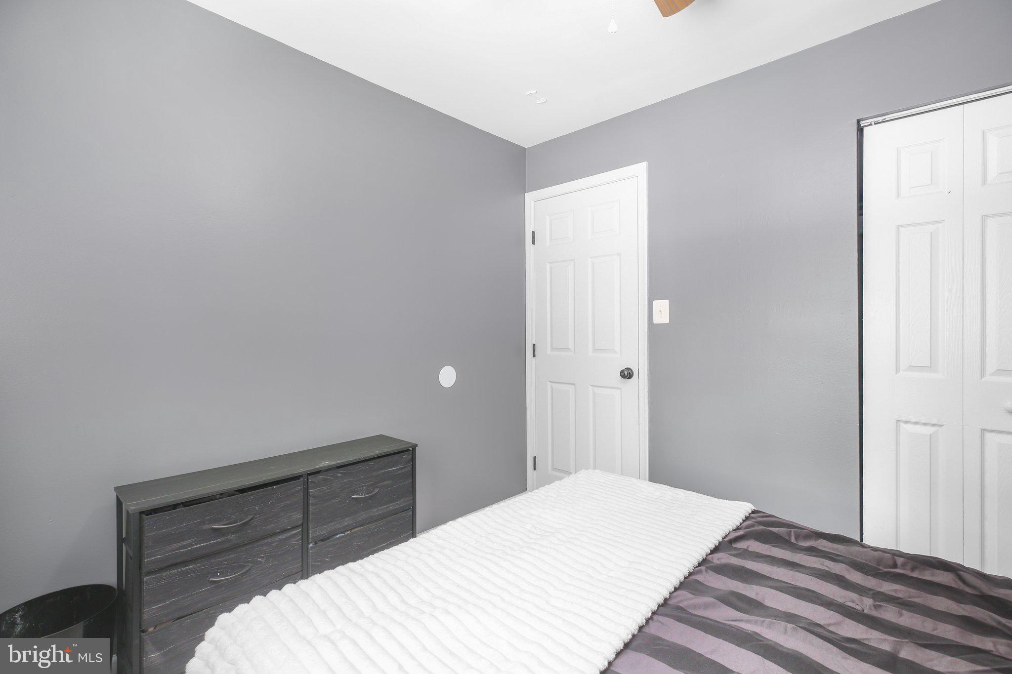 STONEYBROOKE - Residential