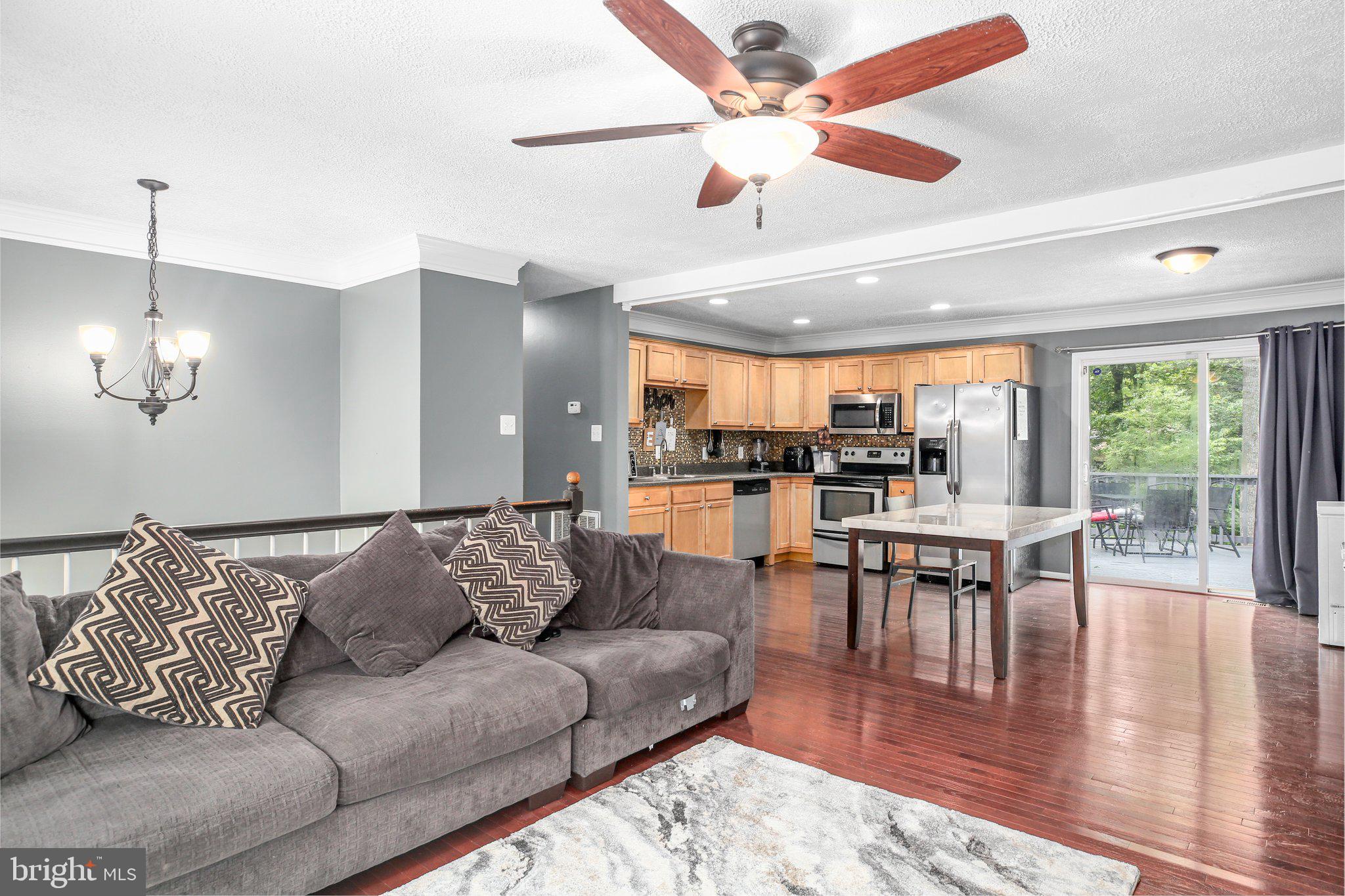 STONEYBROOKE - Residential