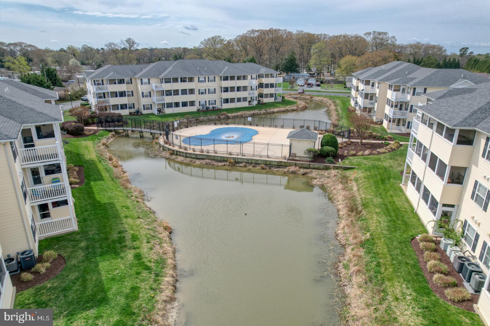 THE PALMS - Residential