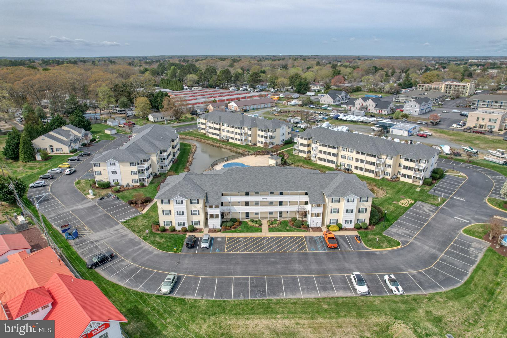 THE PALMS - Residential