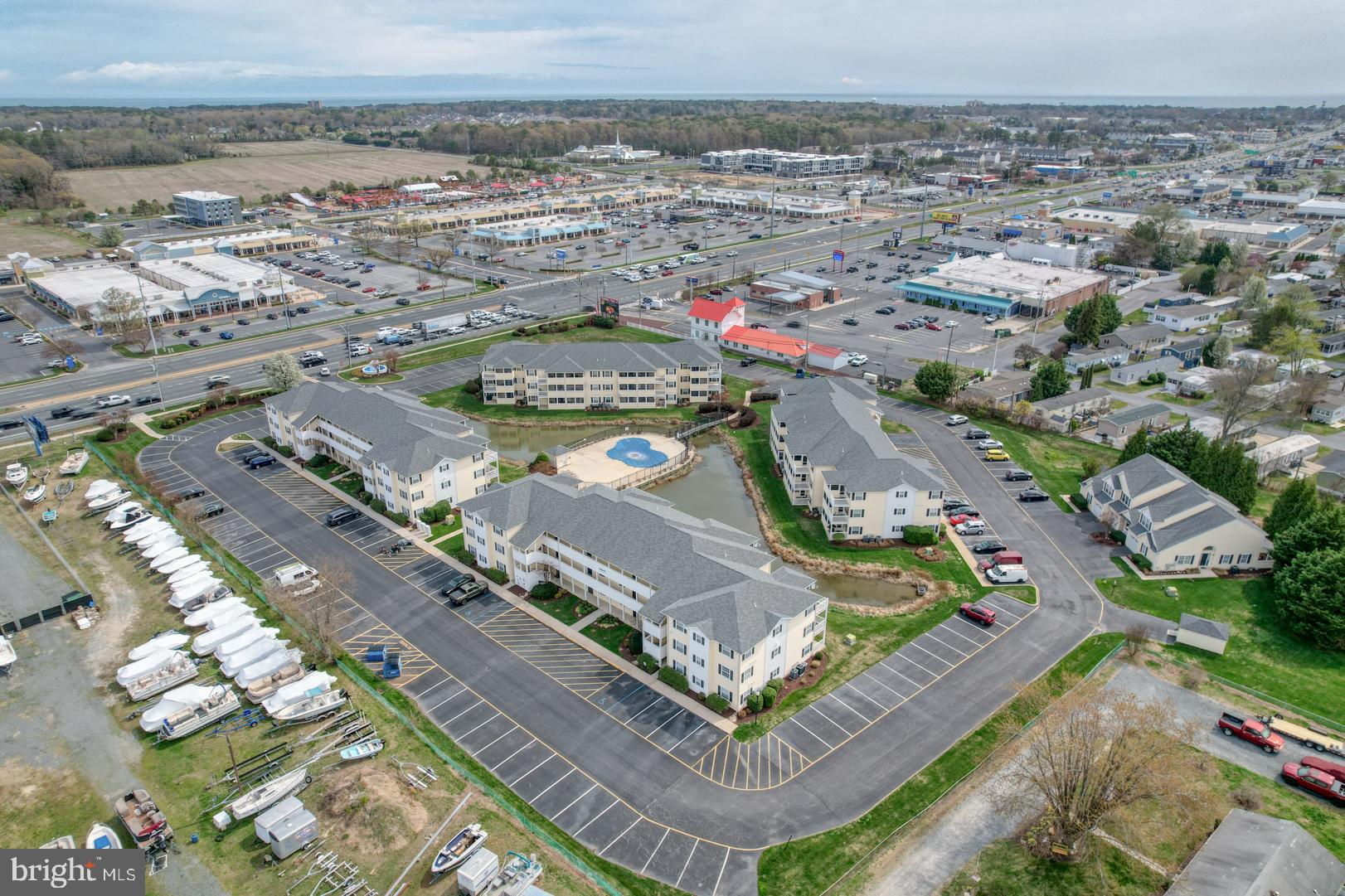 THE PALMS - Residential