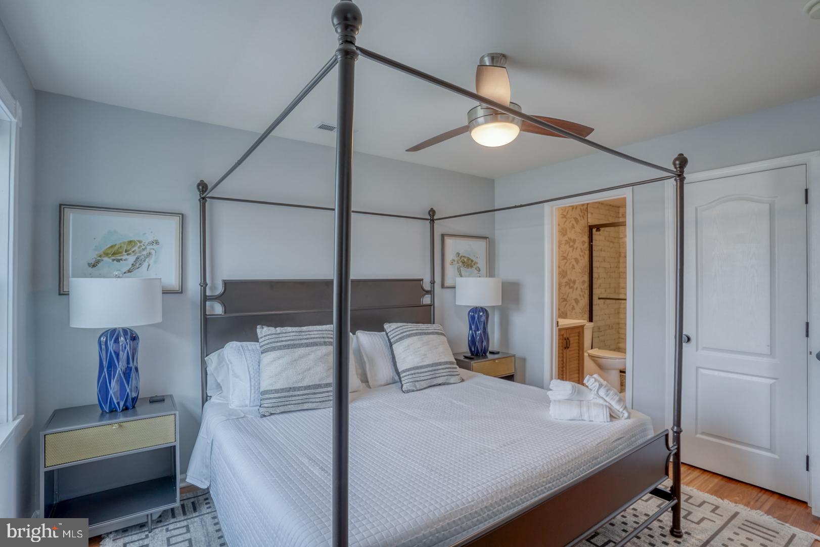 THE PALMS - Residential