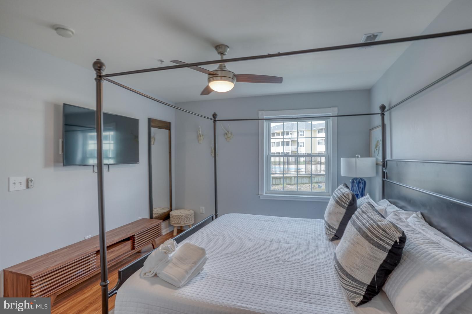 THE PALMS - Residential