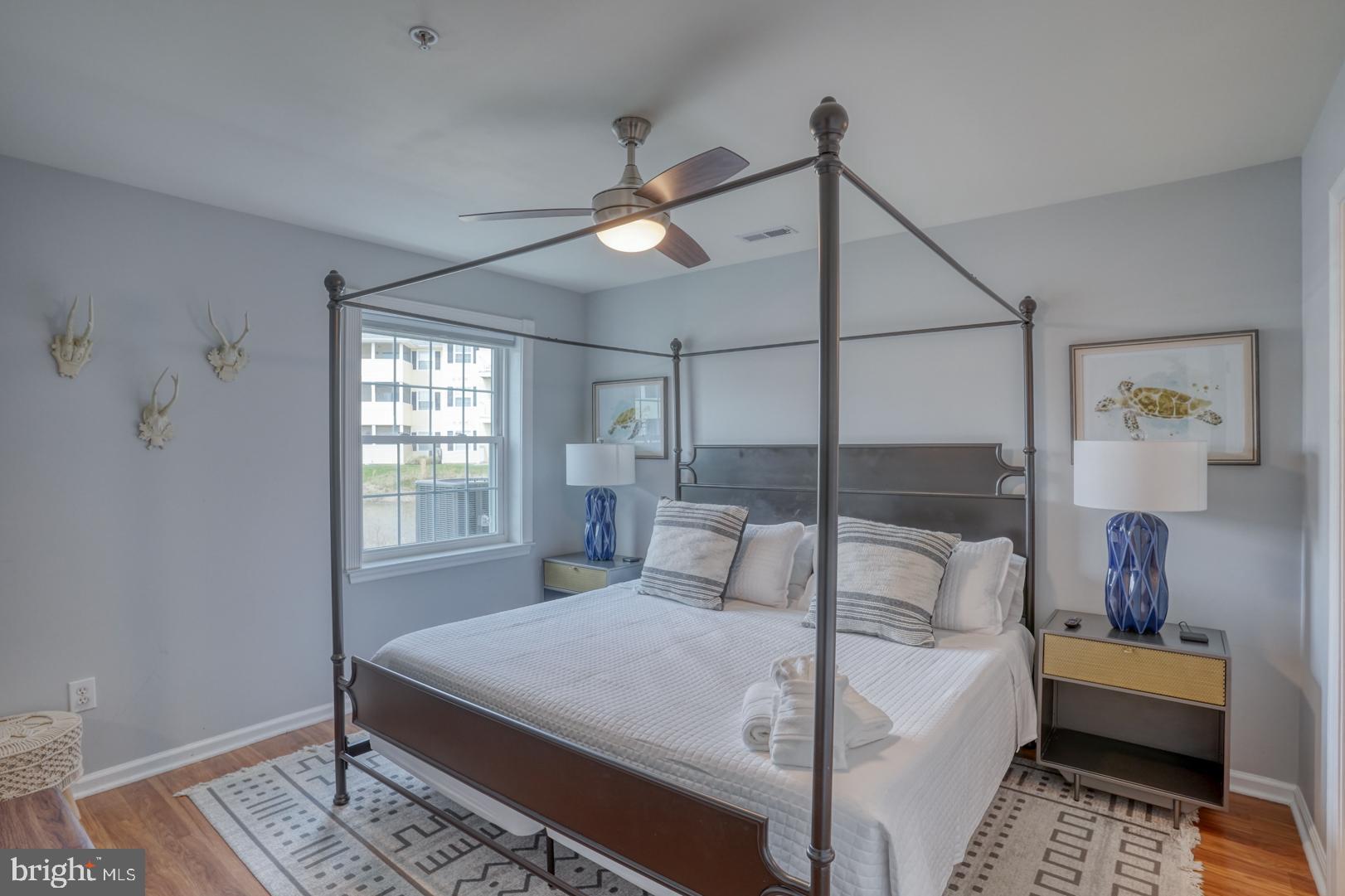 THE PALMS - Residential