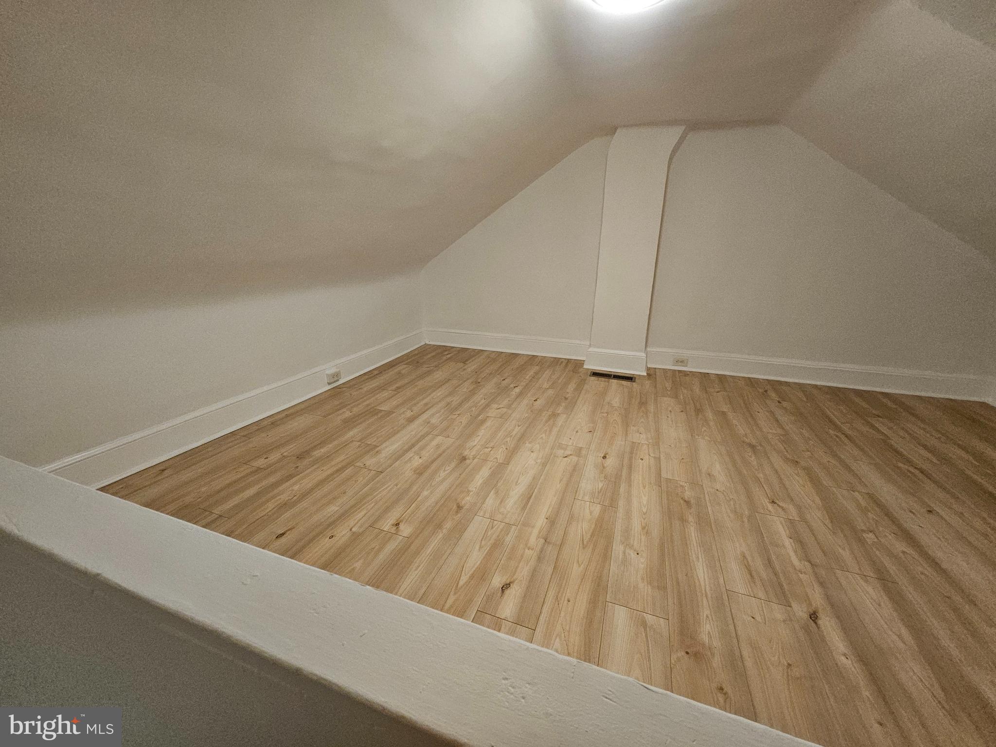 LANCASTER - Residential Lease