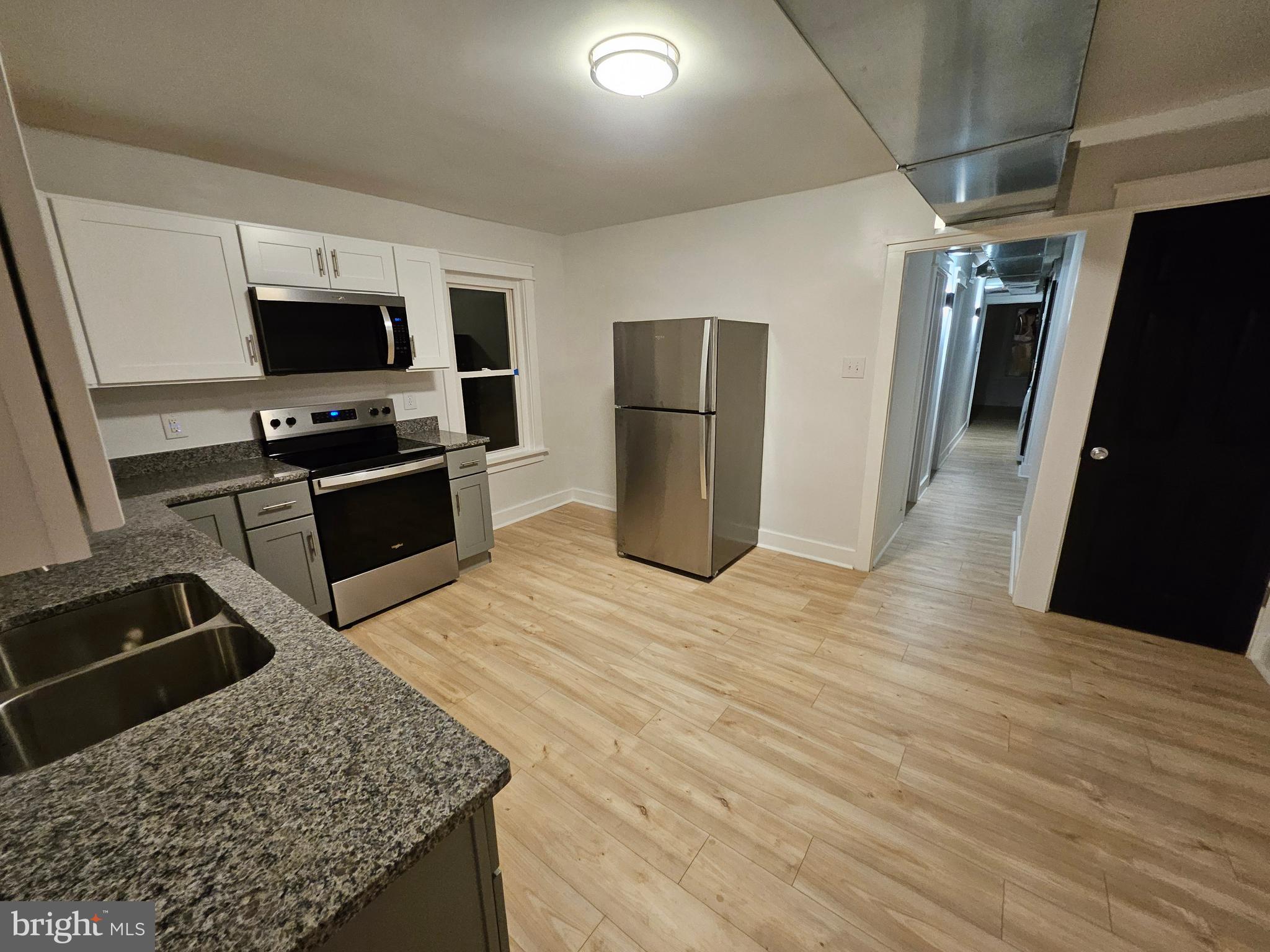 LANCASTER - Residential Lease