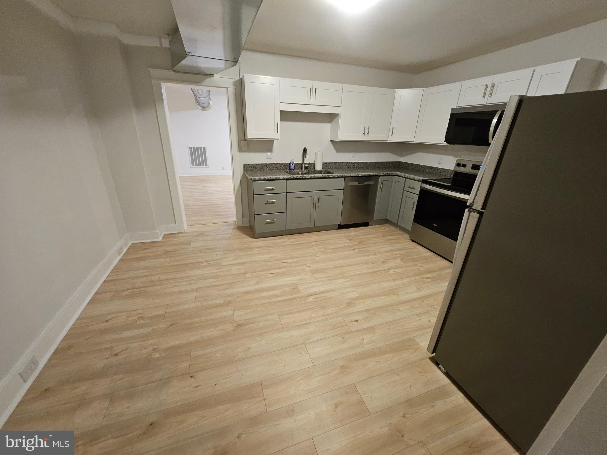 LANCASTER - Residential Lease