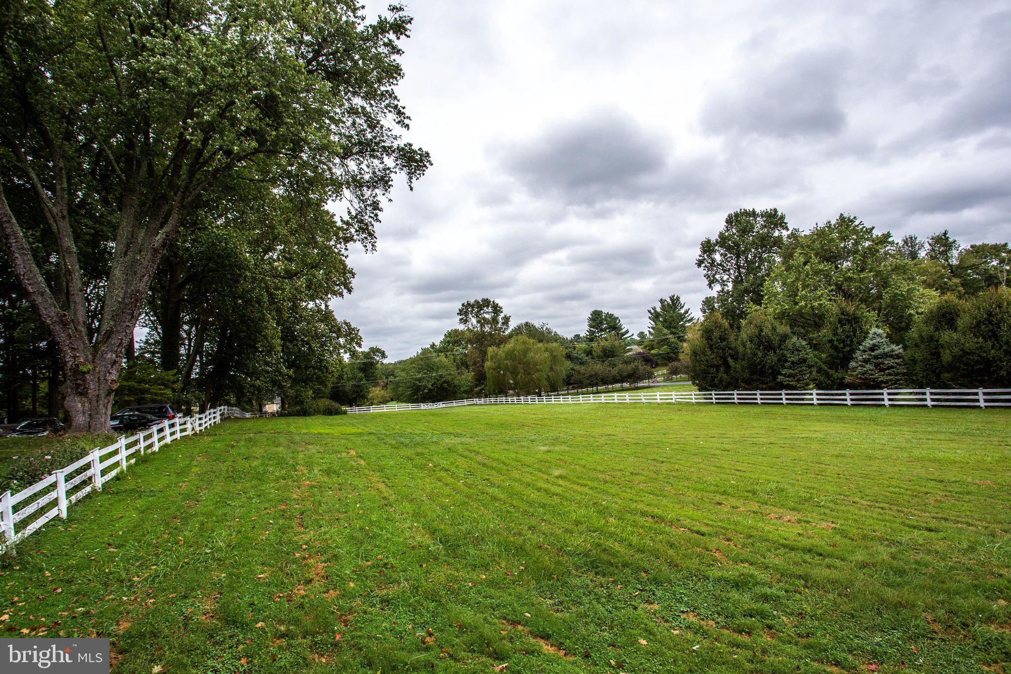 POTOMAC OUTSIDE - Residential