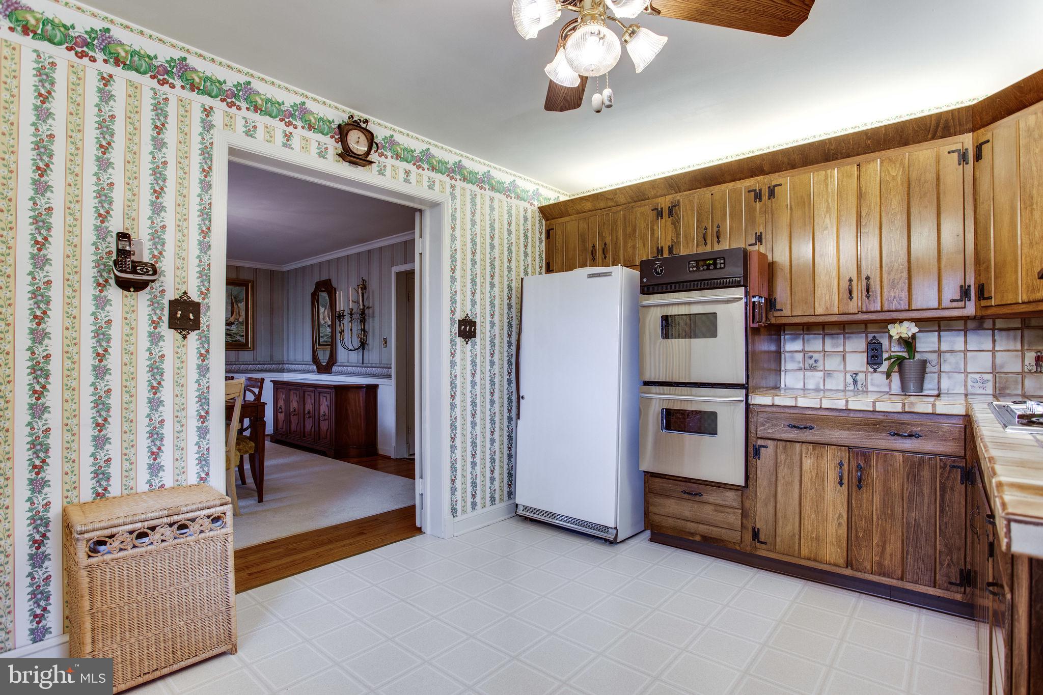 POTOMAC OUTSIDE - Residential