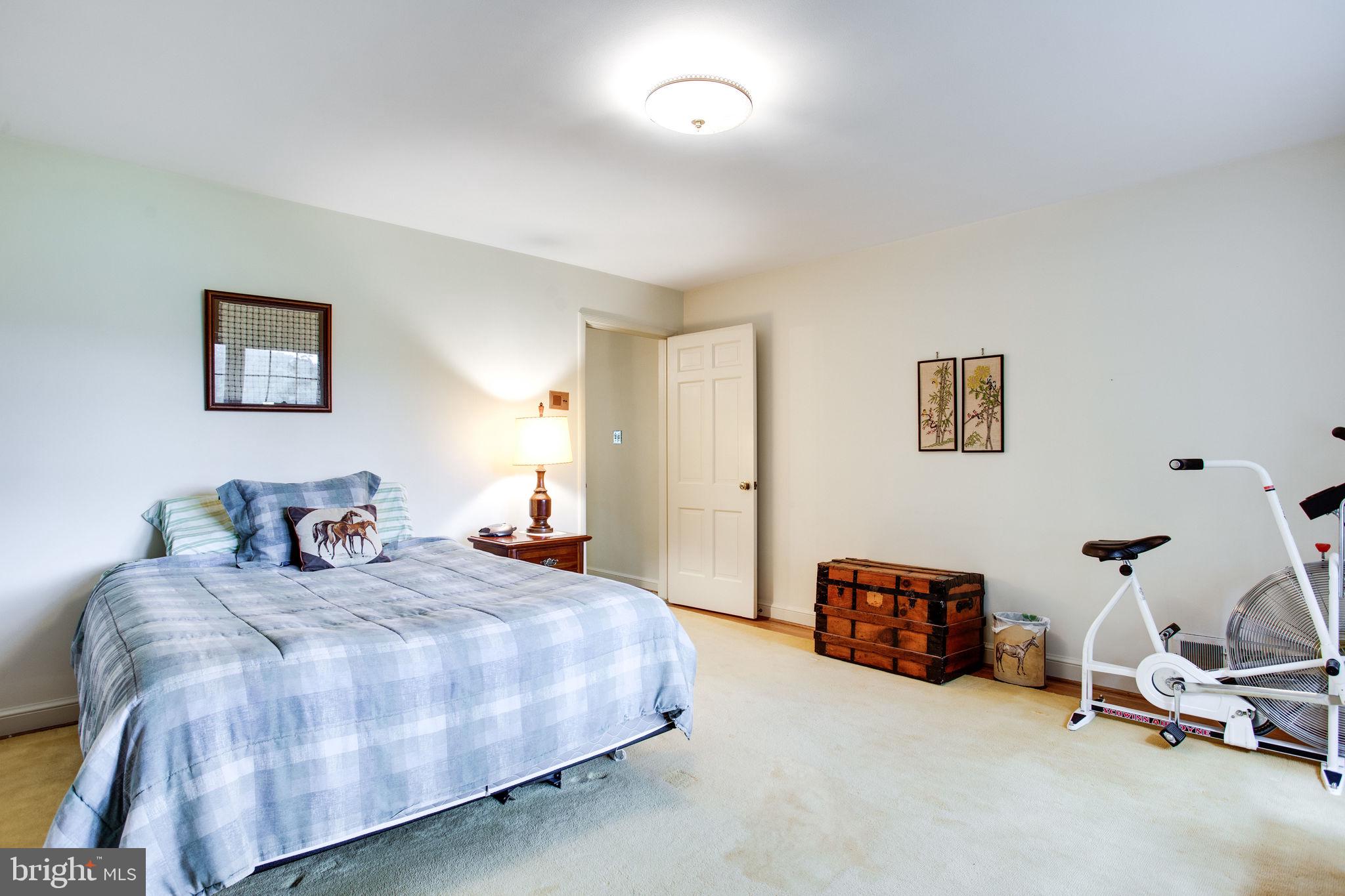 POTOMAC OUTSIDE - Residential