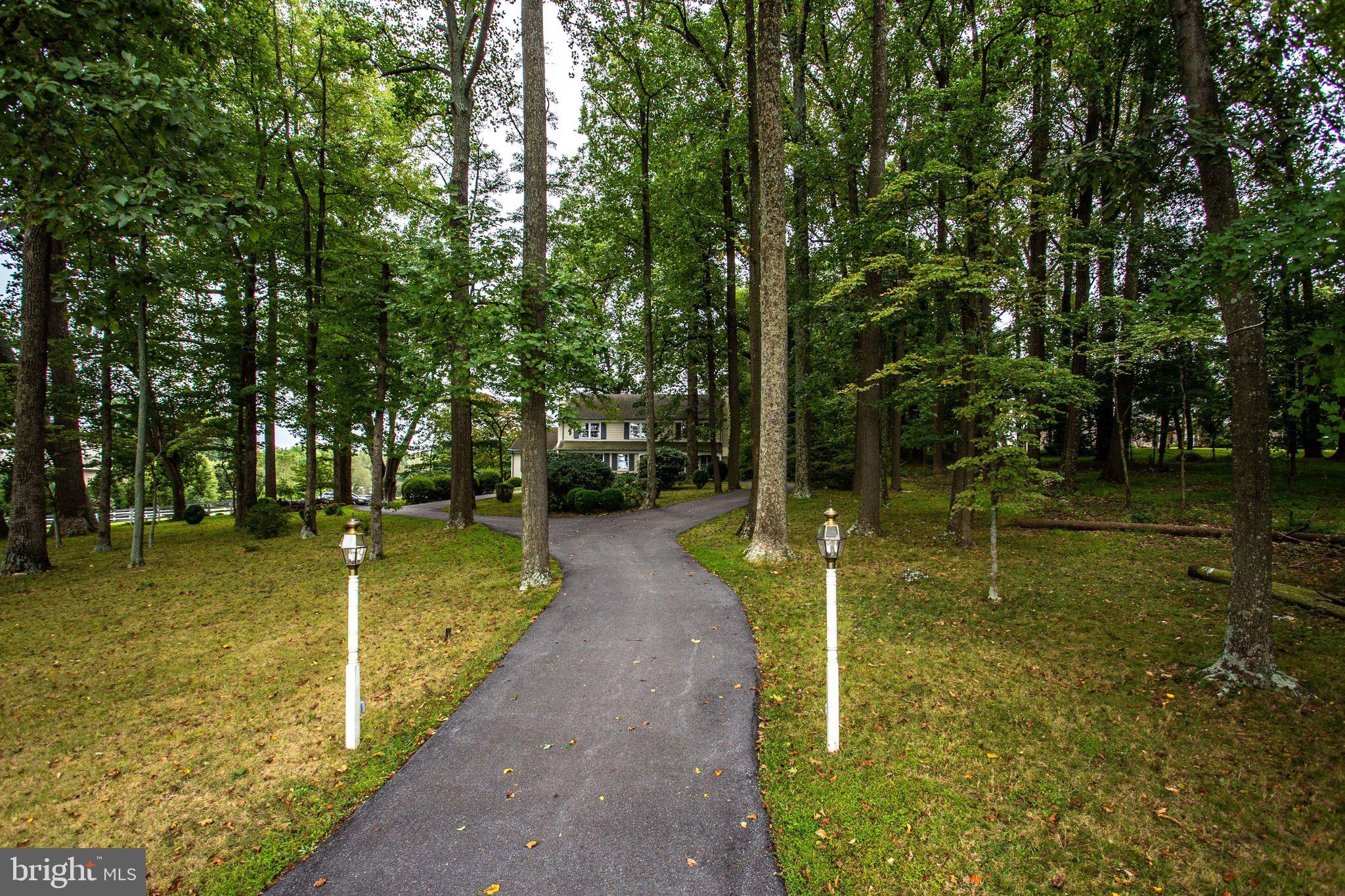 POTOMAC OUTSIDE - Residential