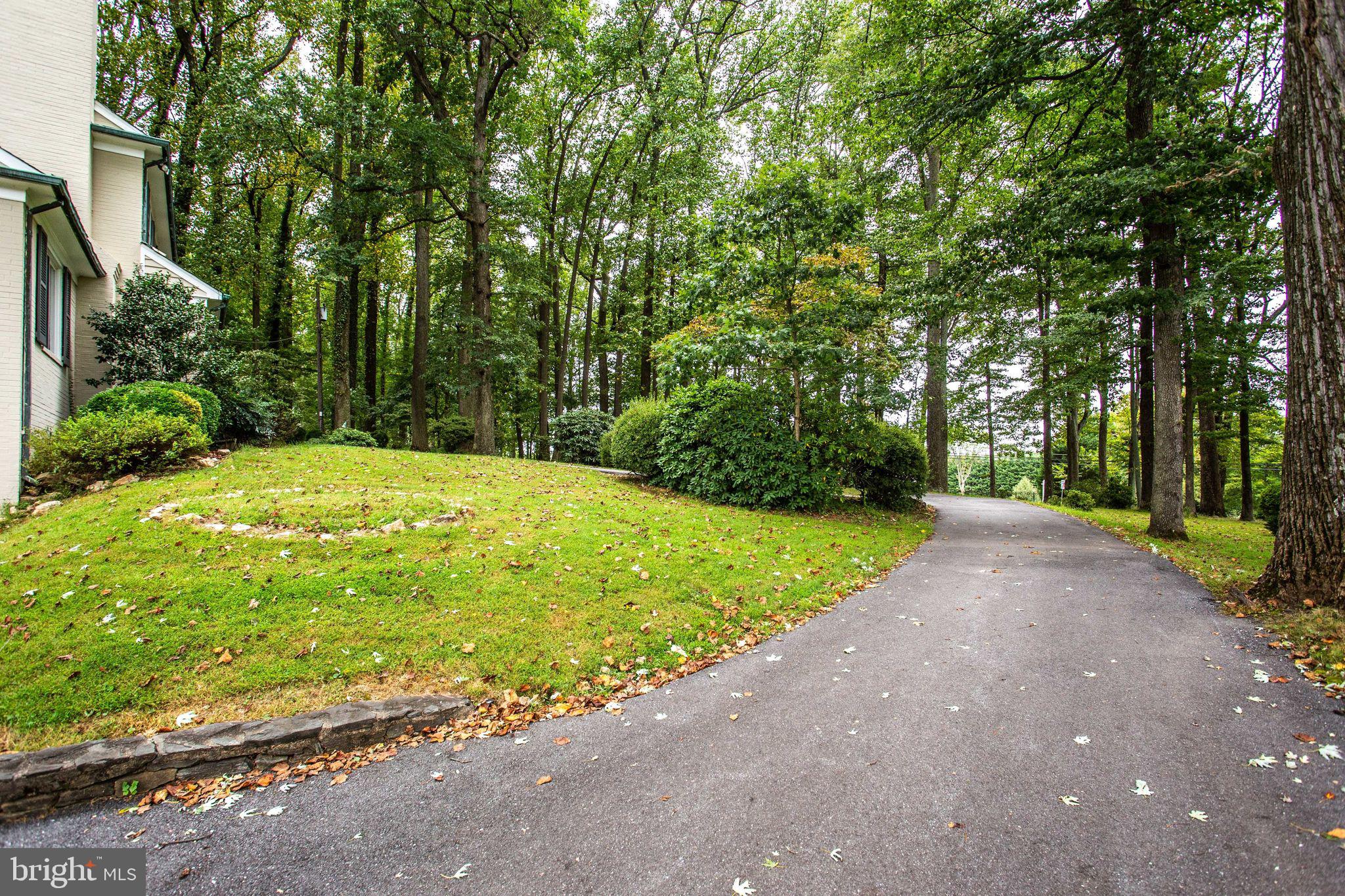 POTOMAC OUTSIDE - Residential