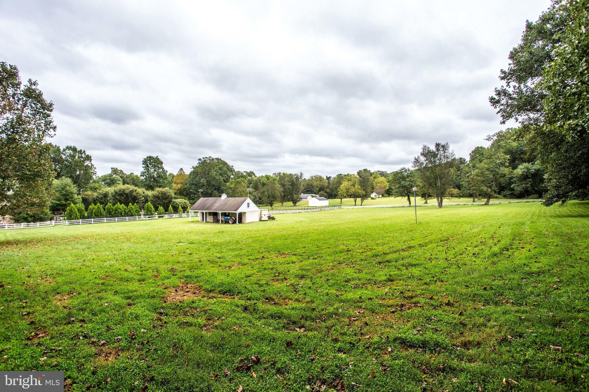 POTOMAC OUTSIDE - Residential