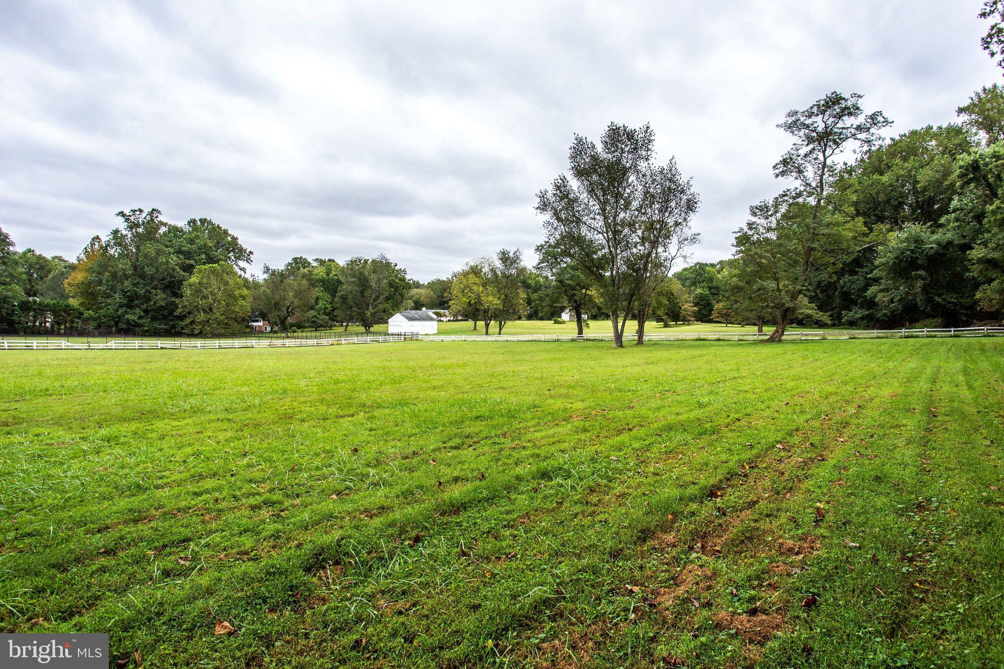 POTOMAC OUTSIDE - Residential