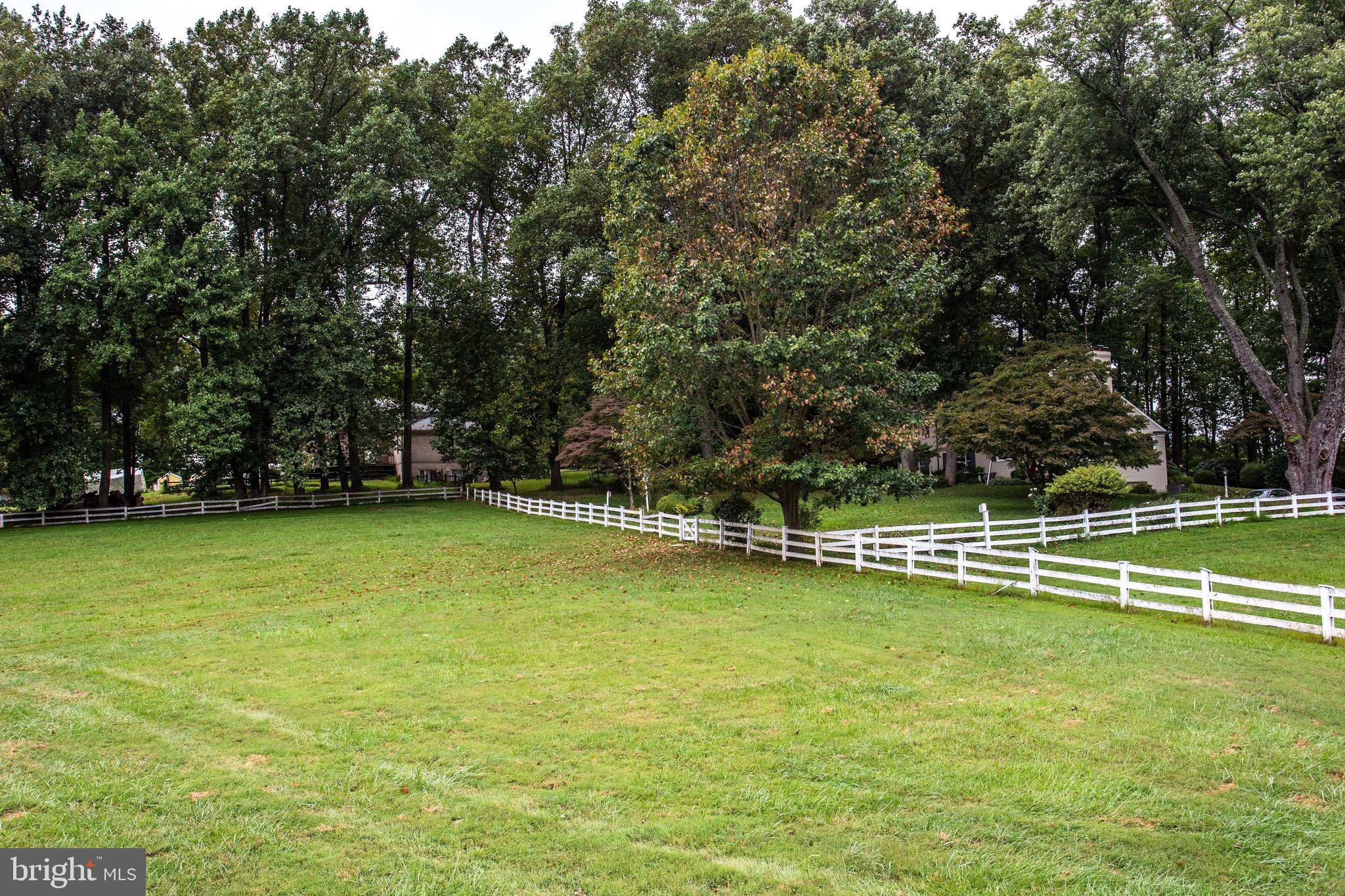 POTOMAC OUTSIDE - Residential