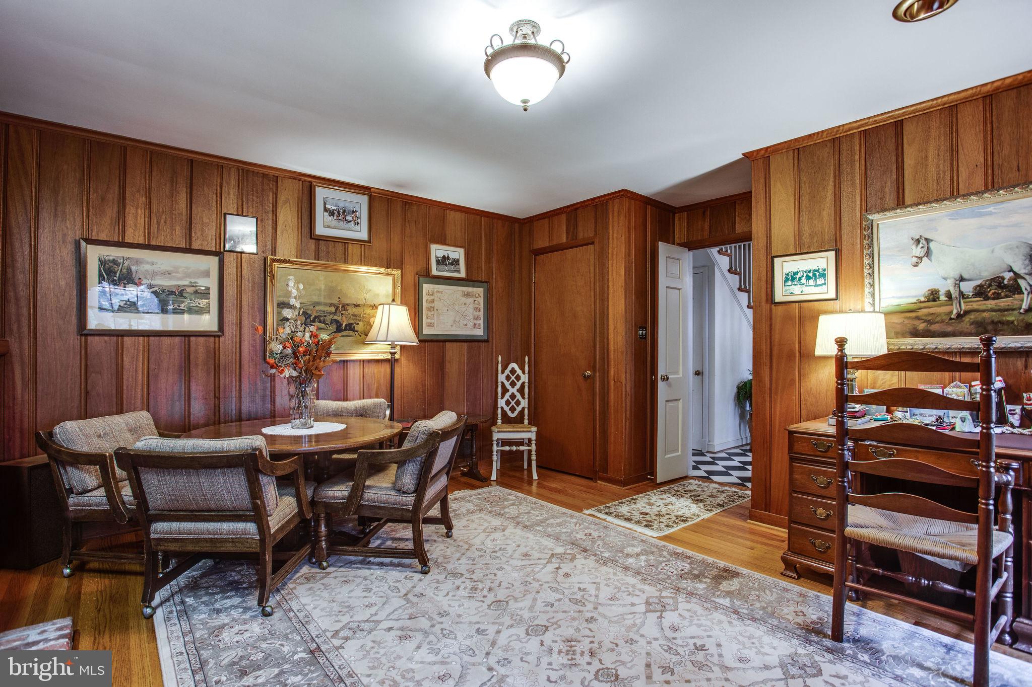 POTOMAC OUTSIDE - Residential