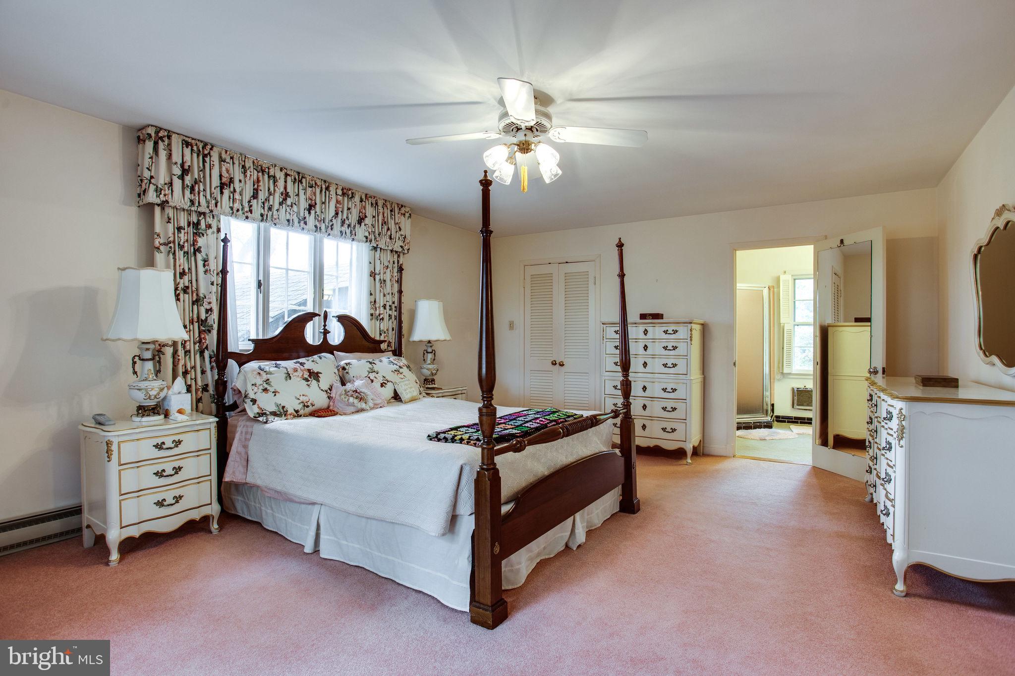 POTOMAC OUTSIDE - Residential