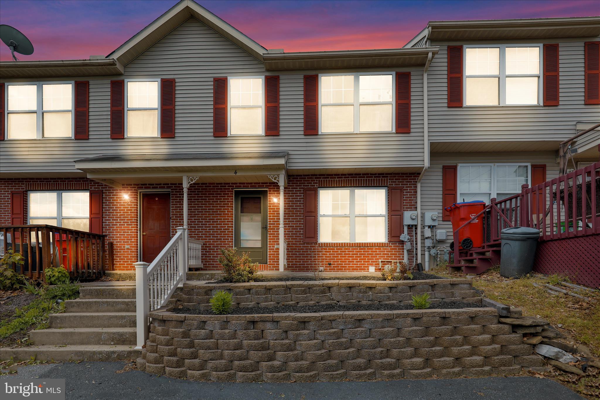 HAWK RIDGE - Residential