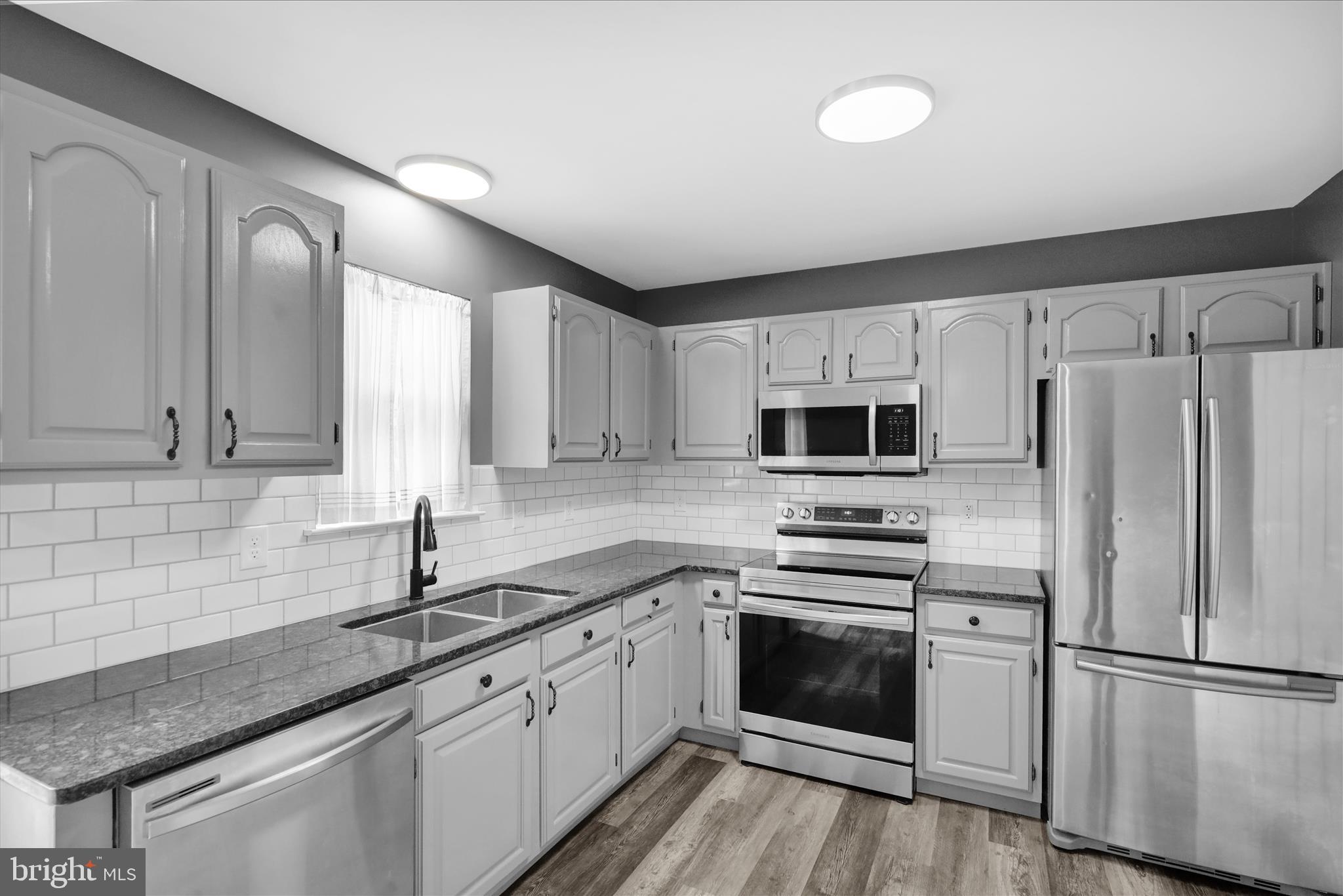 HAWK RIDGE - Residential