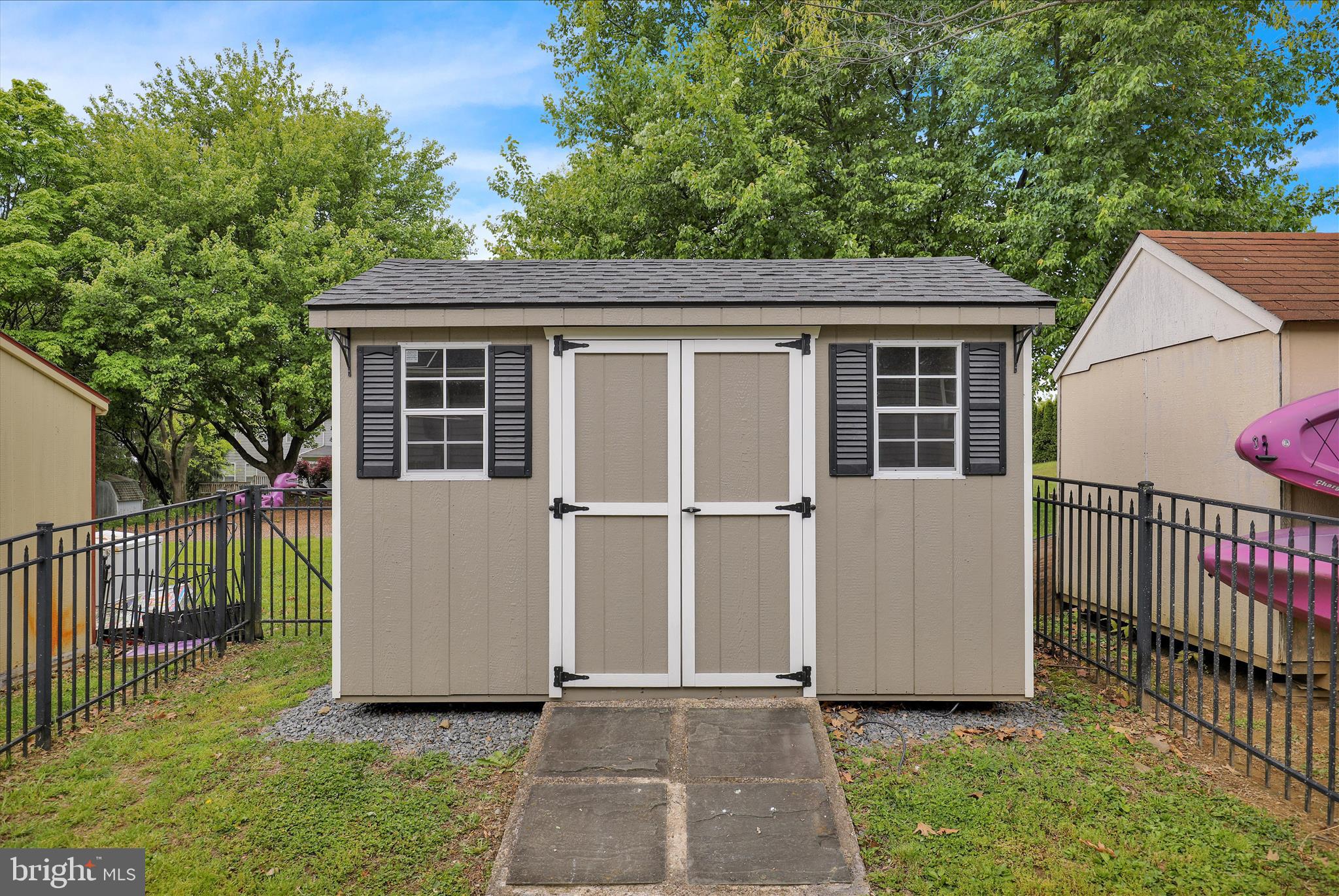 HAWK RIDGE - Residential