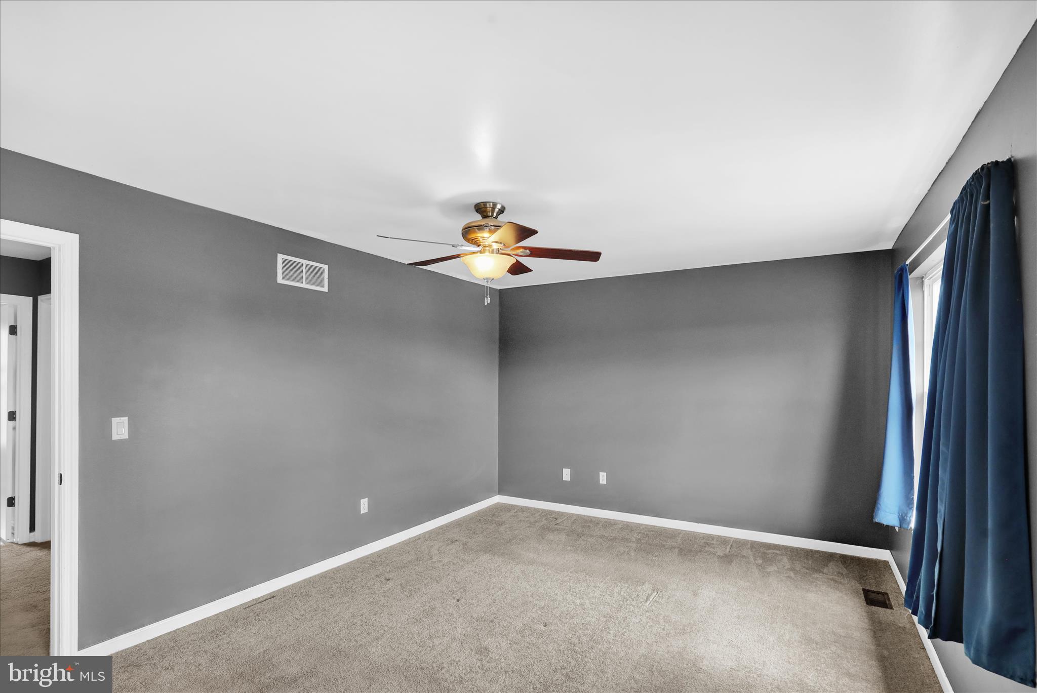 HAWK RIDGE - Residential