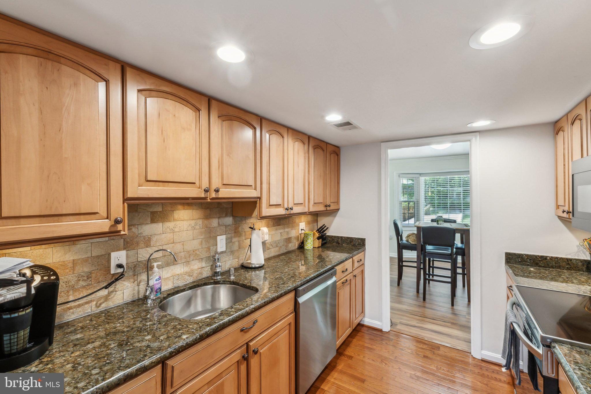 LAKE RIDGE - Residential