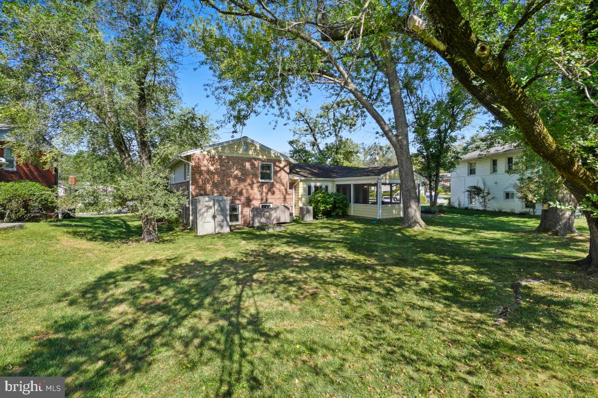 BURNT MILLS MANOR - Residential