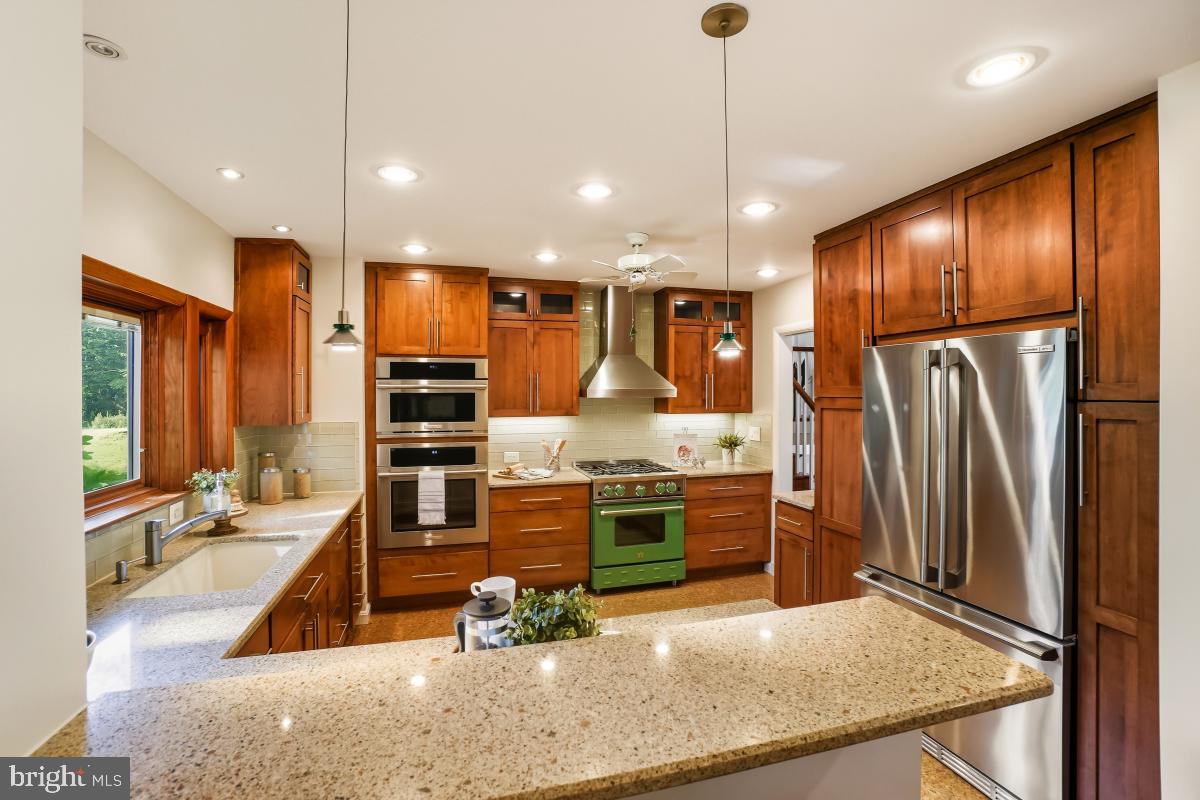 BURNT MILLS MANOR - Residential