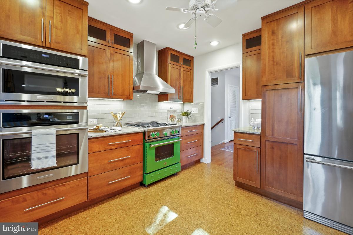 BURNT MILLS MANOR - Residential