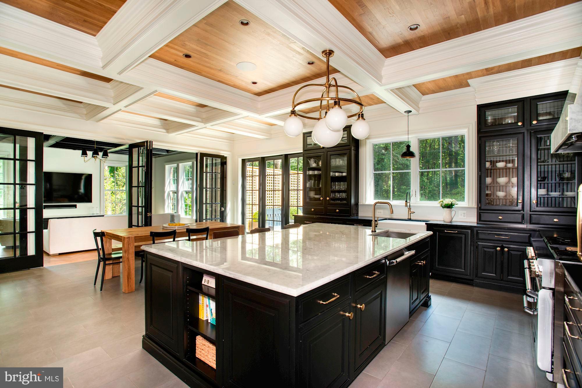 RIVER OAKS - Residential