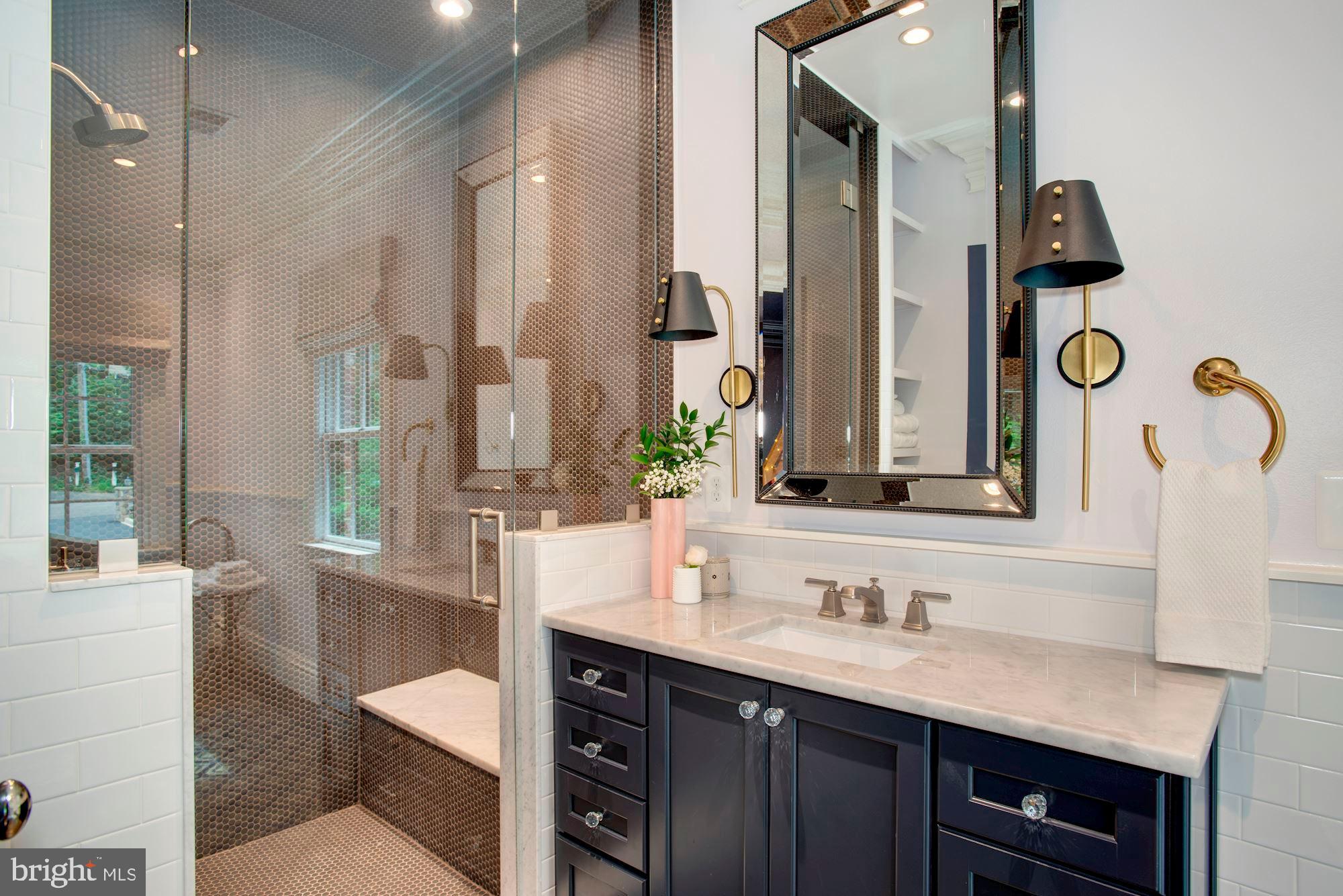 RIVER OAKS - Residential