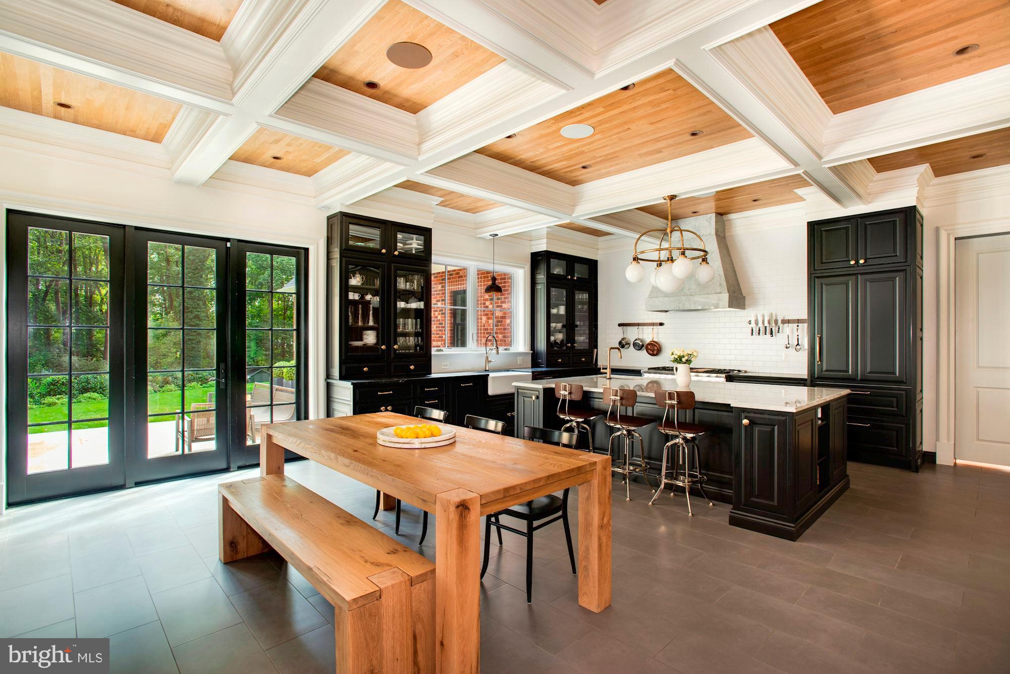 RIVER OAKS - Residential