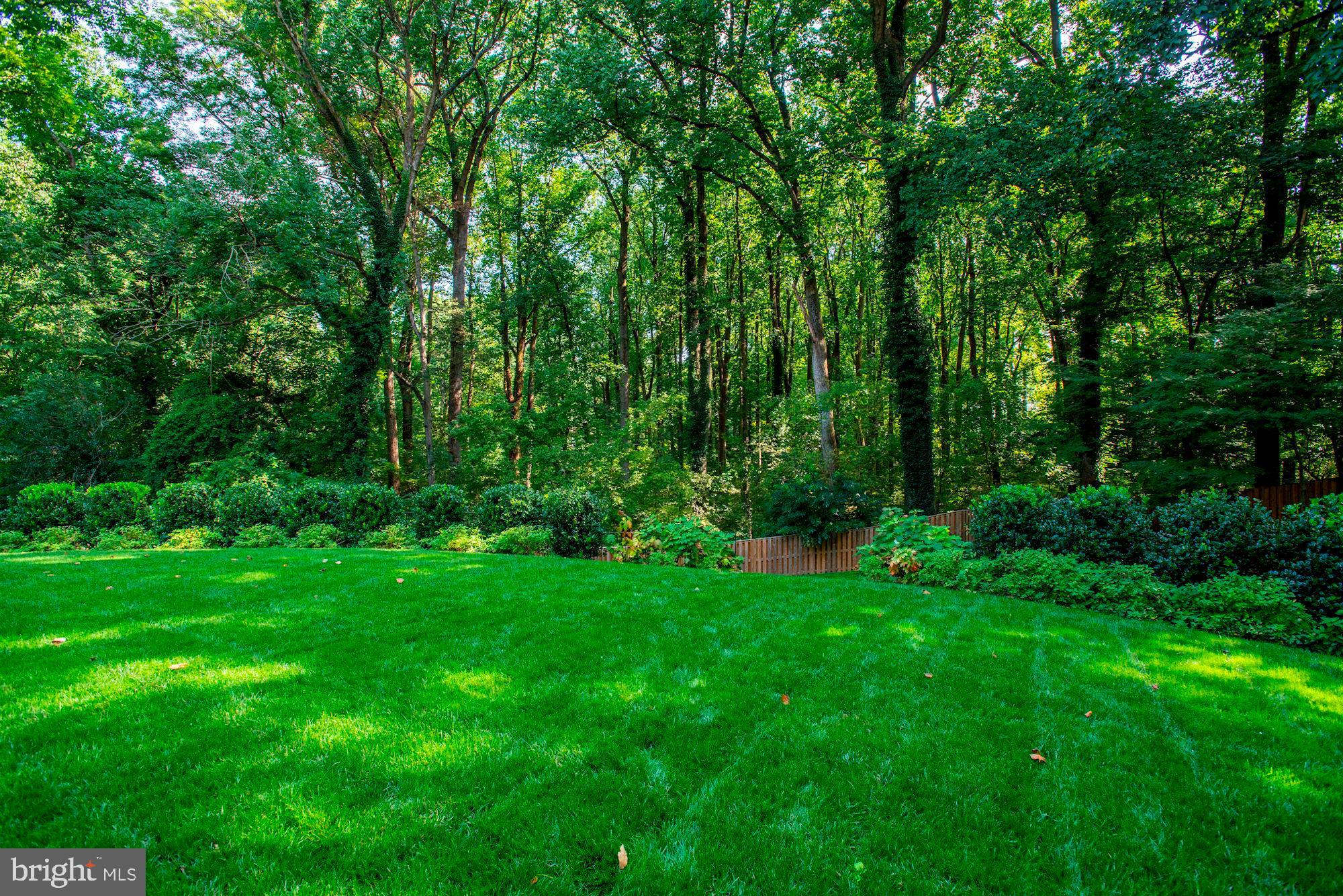 RIVER OAKS - Residential