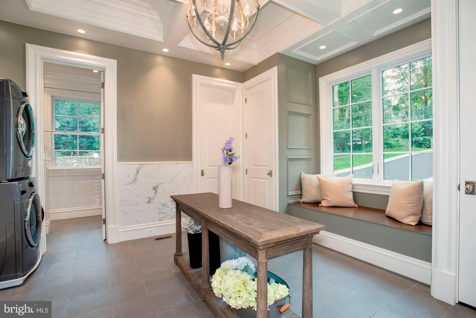 RIVER OAKS - Residential