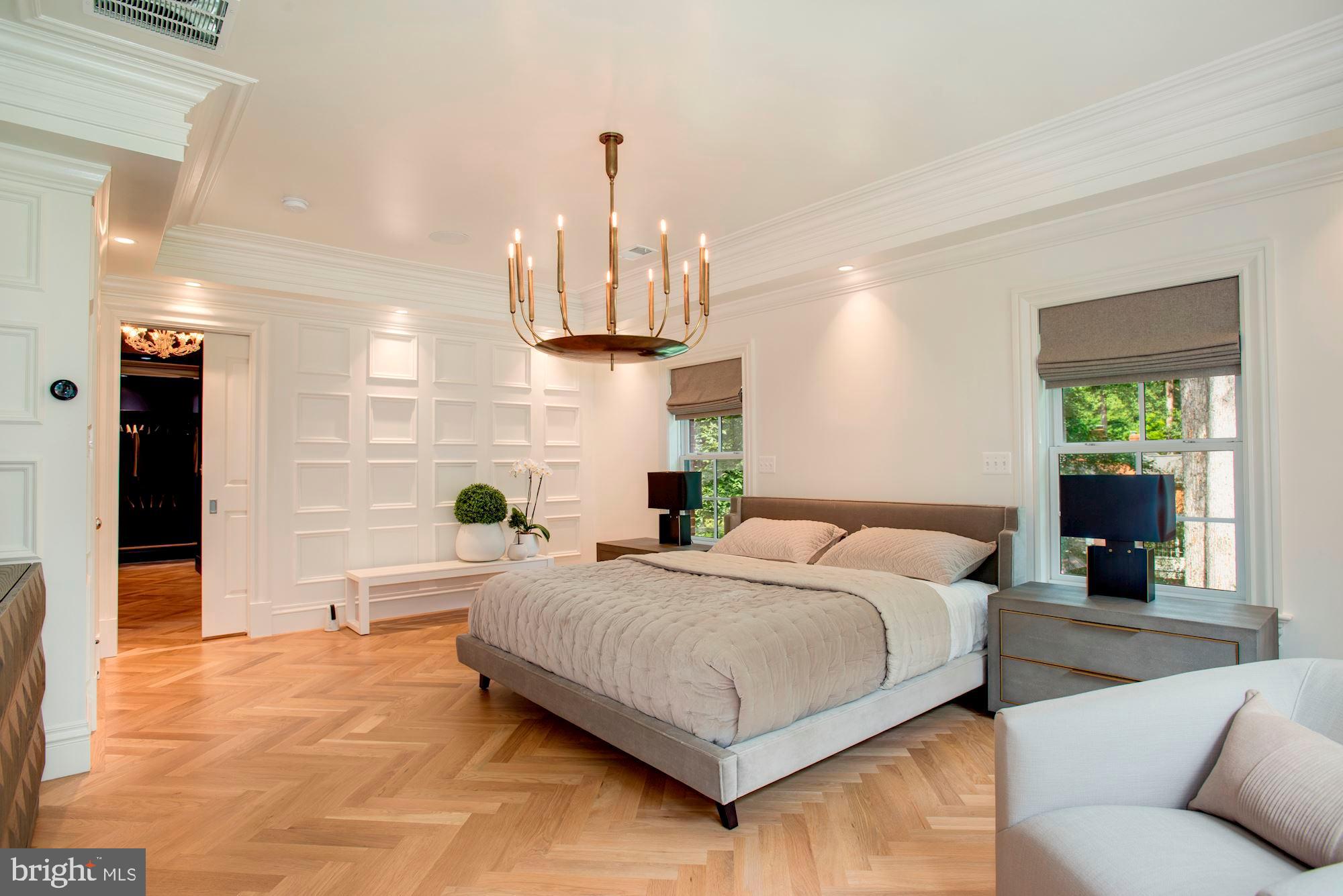 RIVER OAKS - Residential