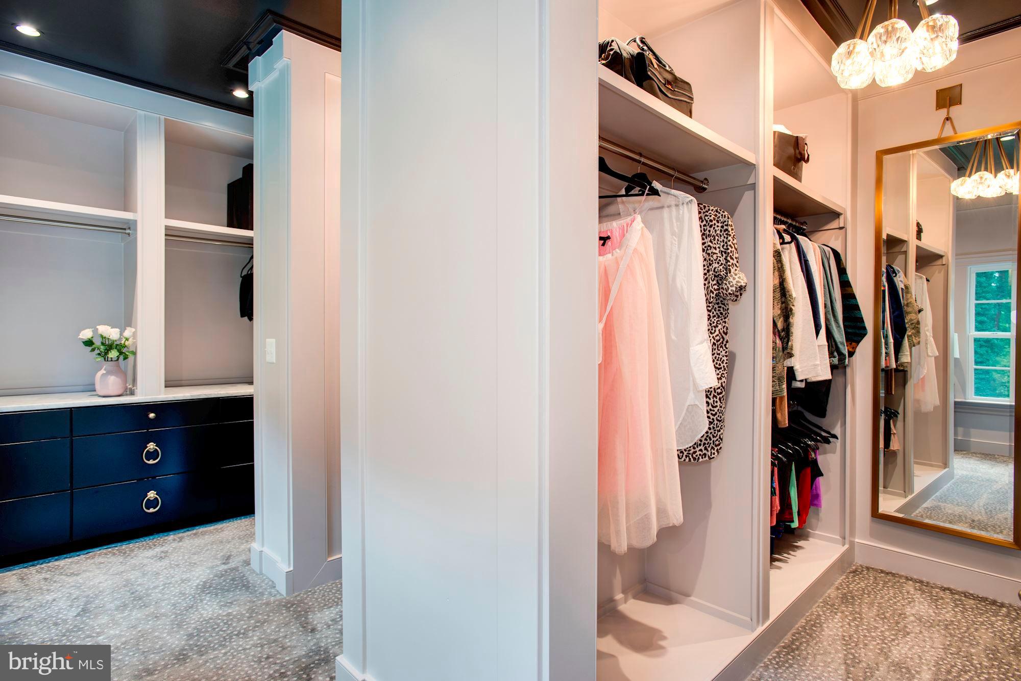 RIVER OAKS - Residential