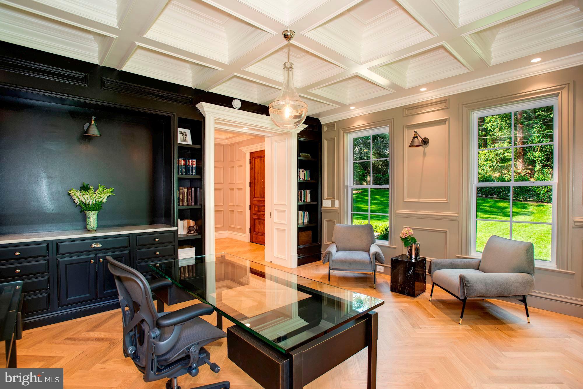 RIVER OAKS - Residential