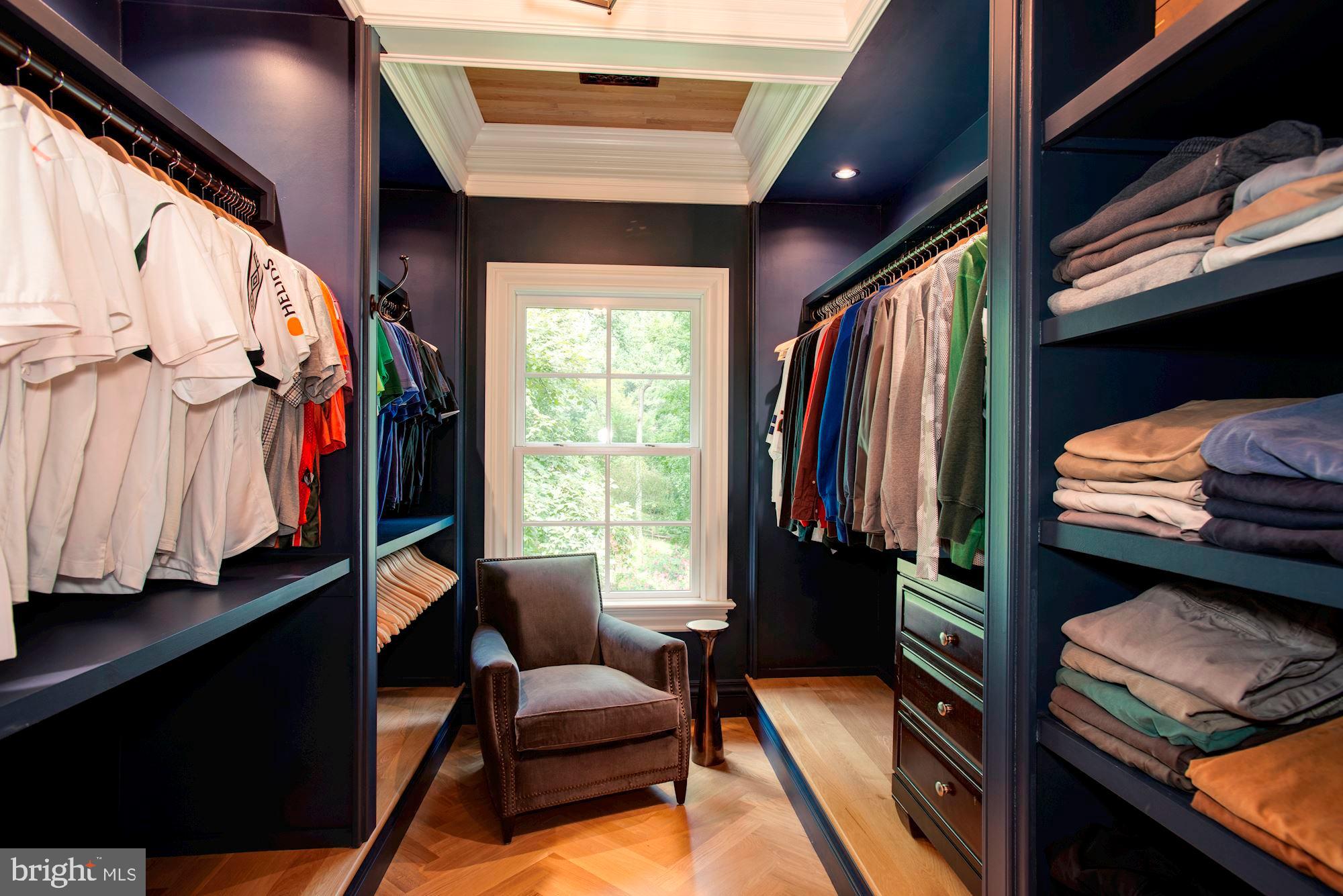 RIVER OAKS - Residential