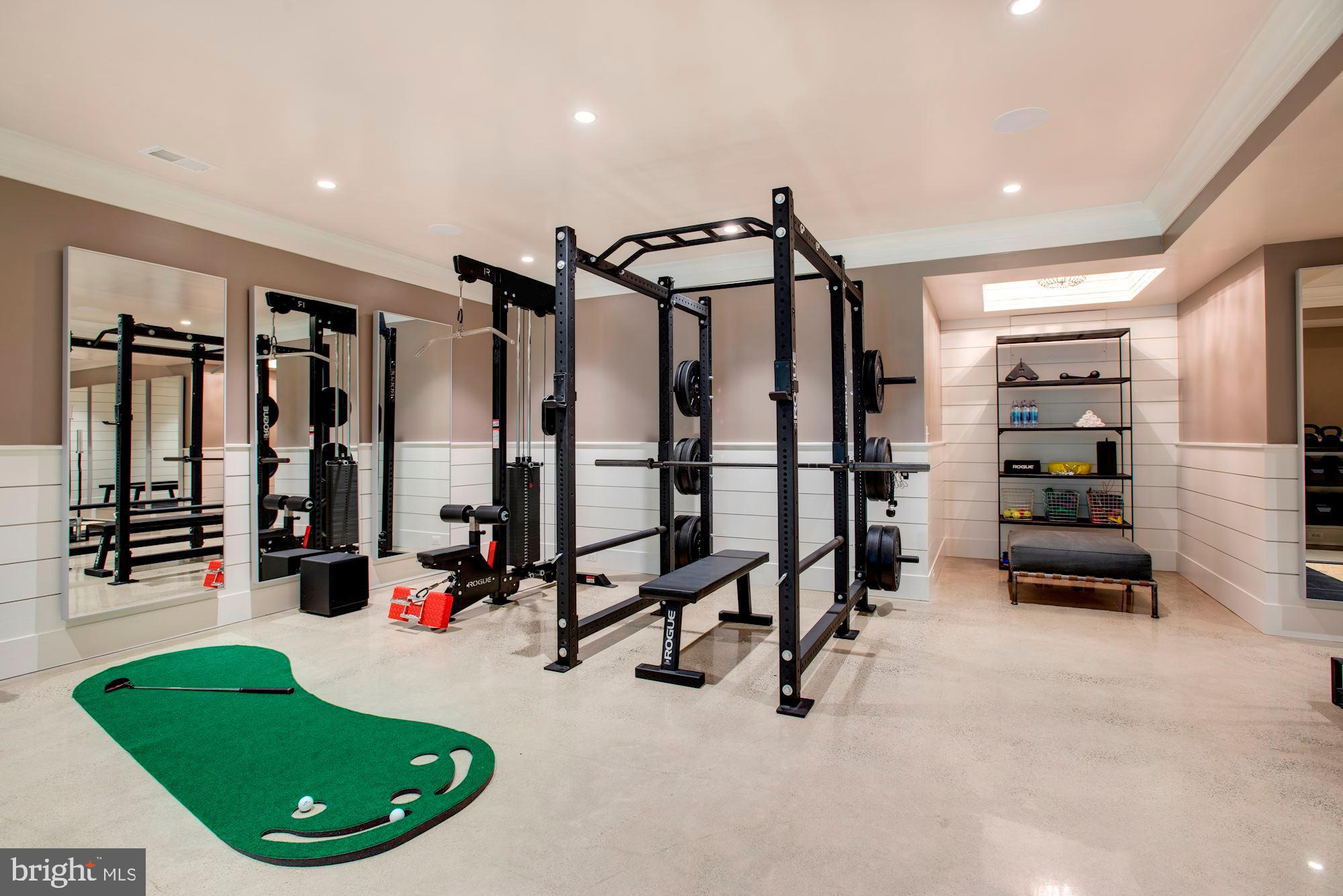 RIVER OAKS - Residential