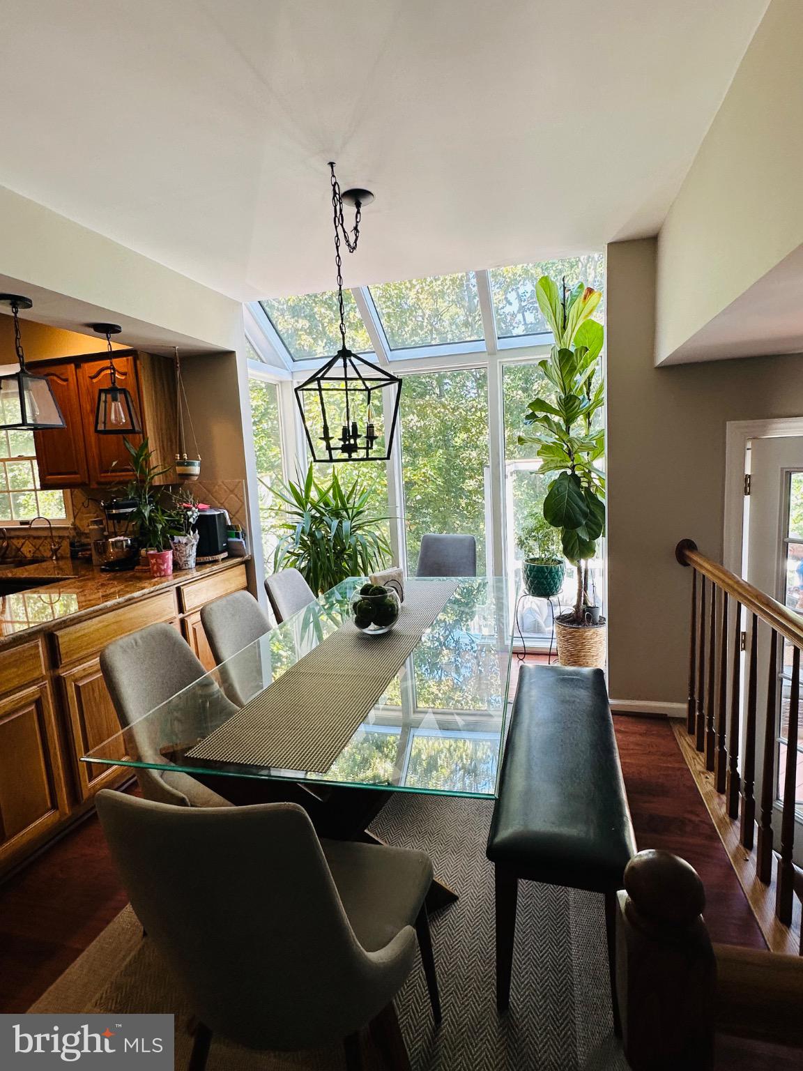 HAMPTON OAKS - Residential