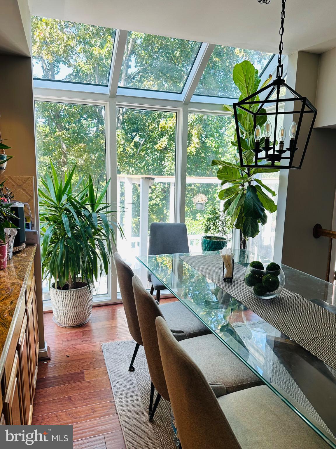 HAMPTON OAKS - Residential