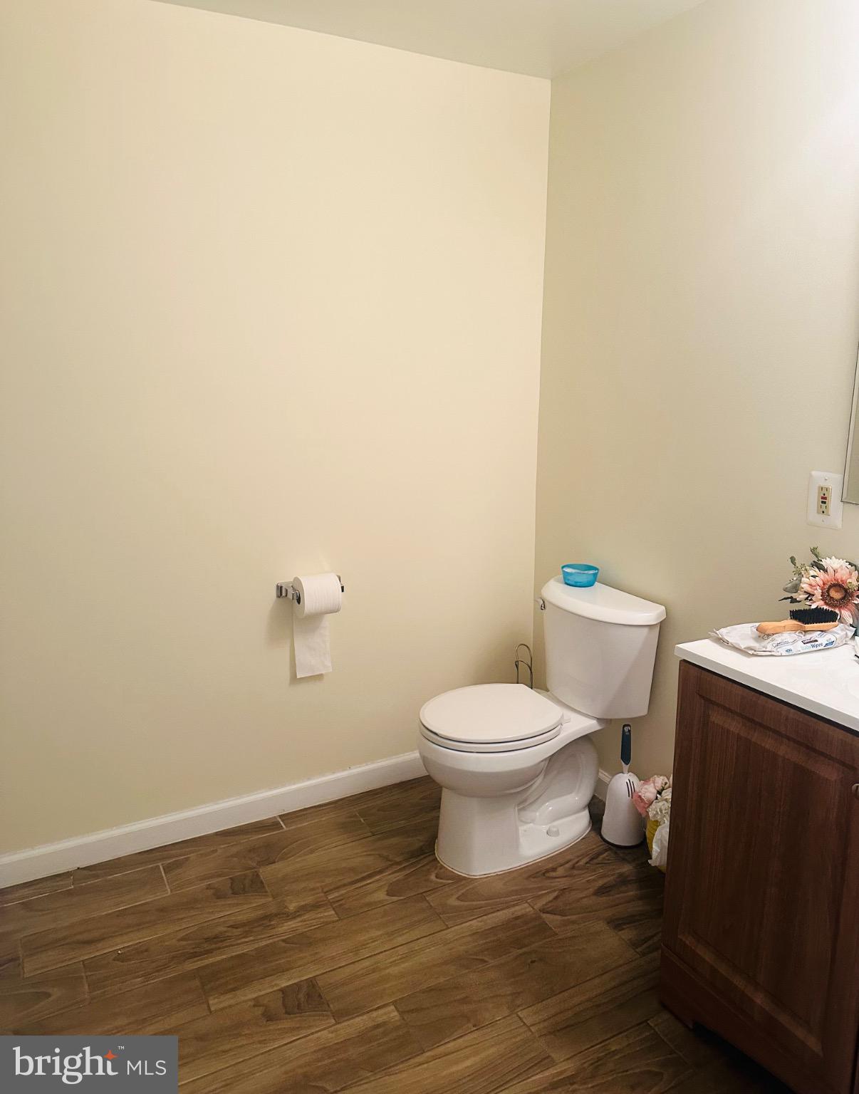 HAMPTON OAKS - Residential