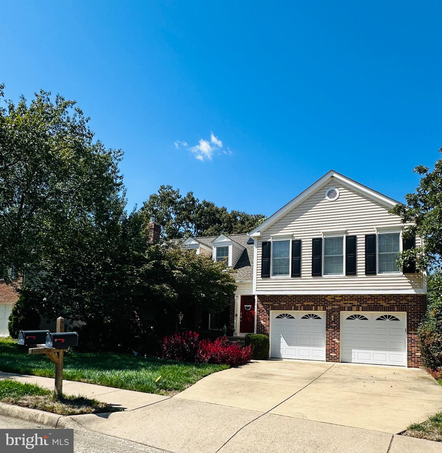 30 BRIDGEPORT CIRCLE